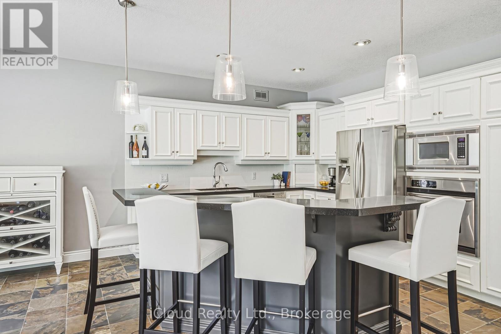 845 HIDDEN VALLEY ROAD - 13