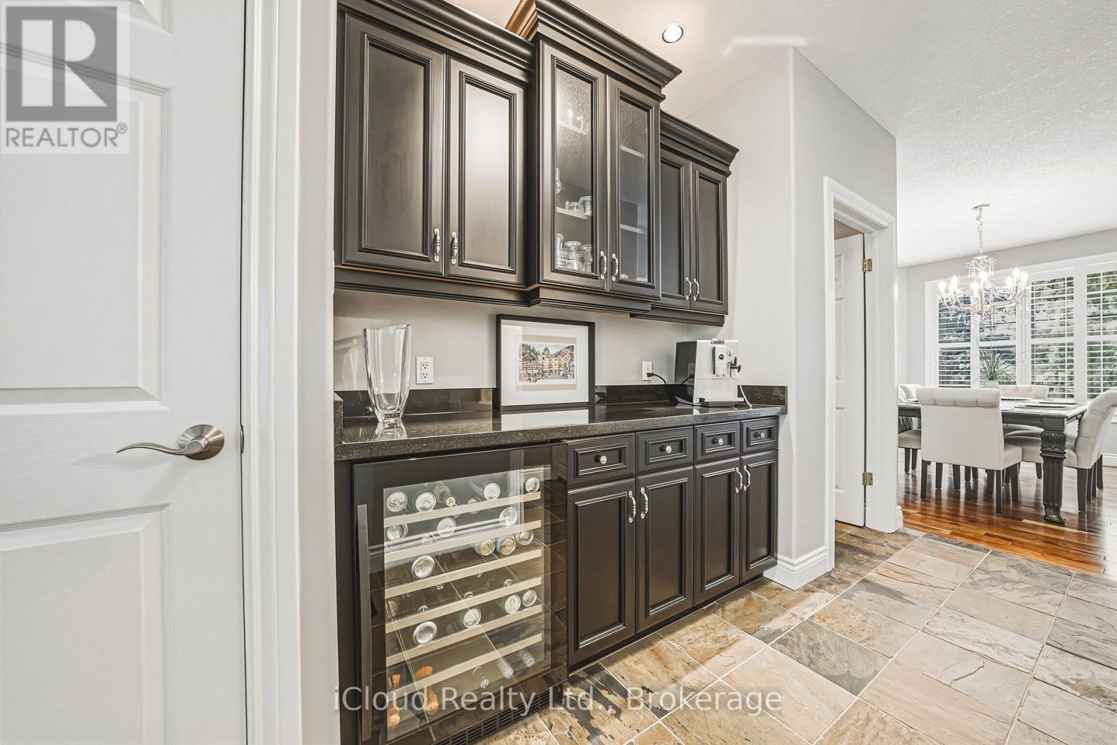 845 HIDDEN VALLEY ROAD - 17