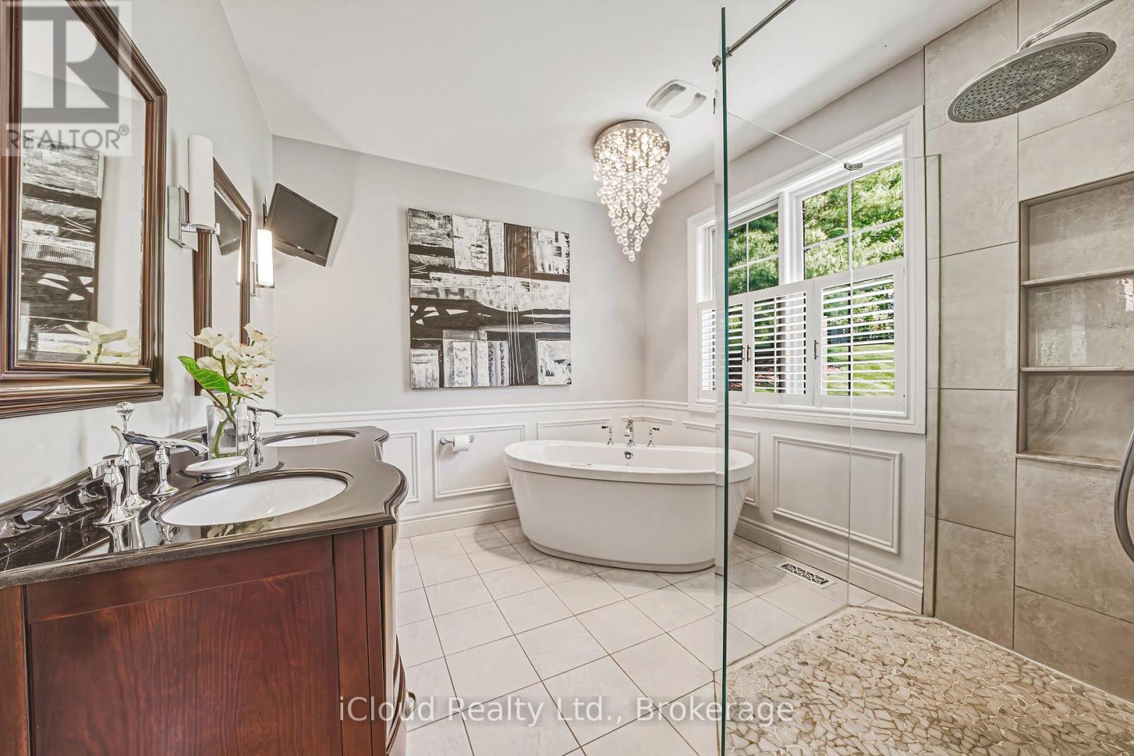 845 HIDDEN VALLEY ROAD - 23