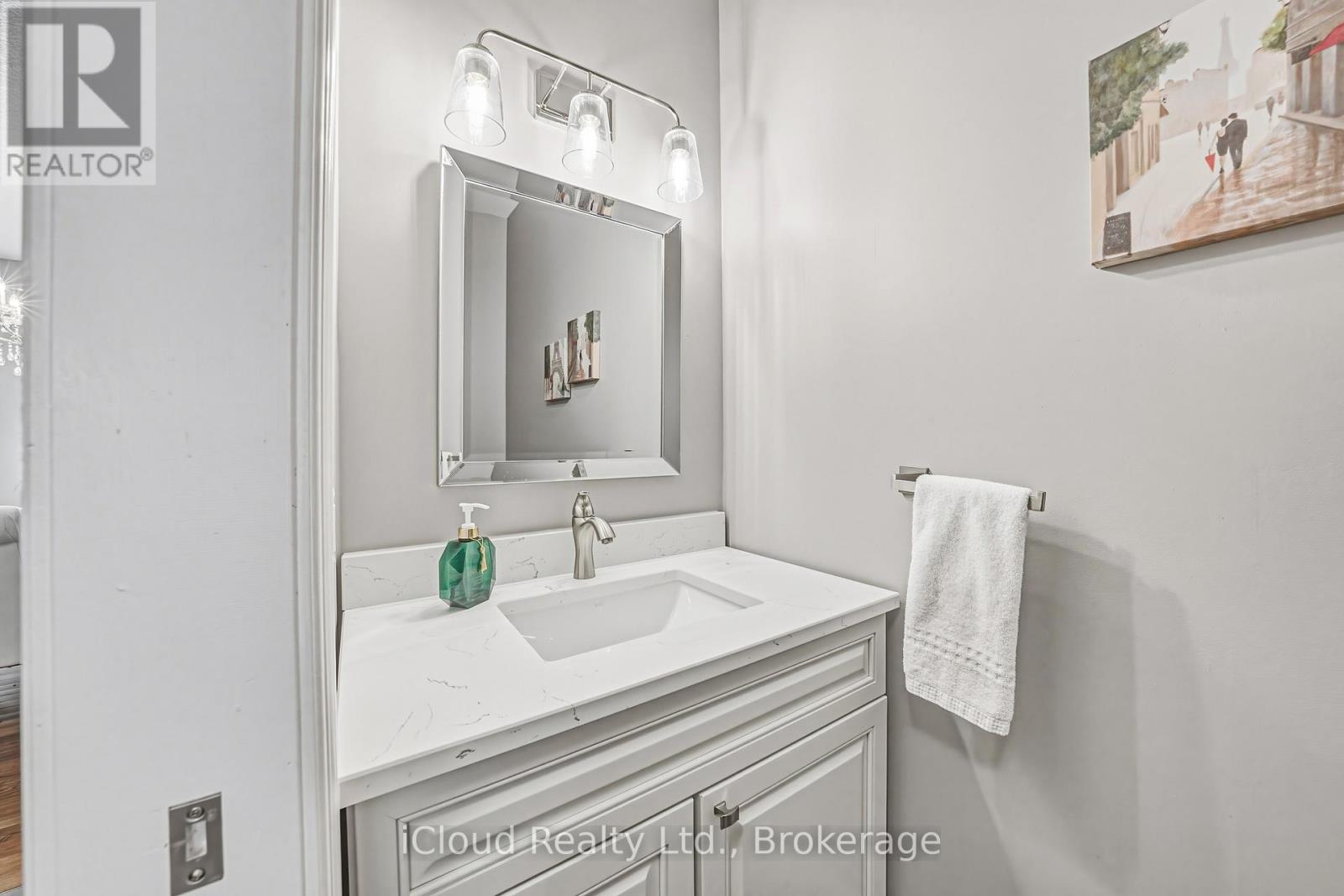 845 HIDDEN VALLEY ROAD - 28