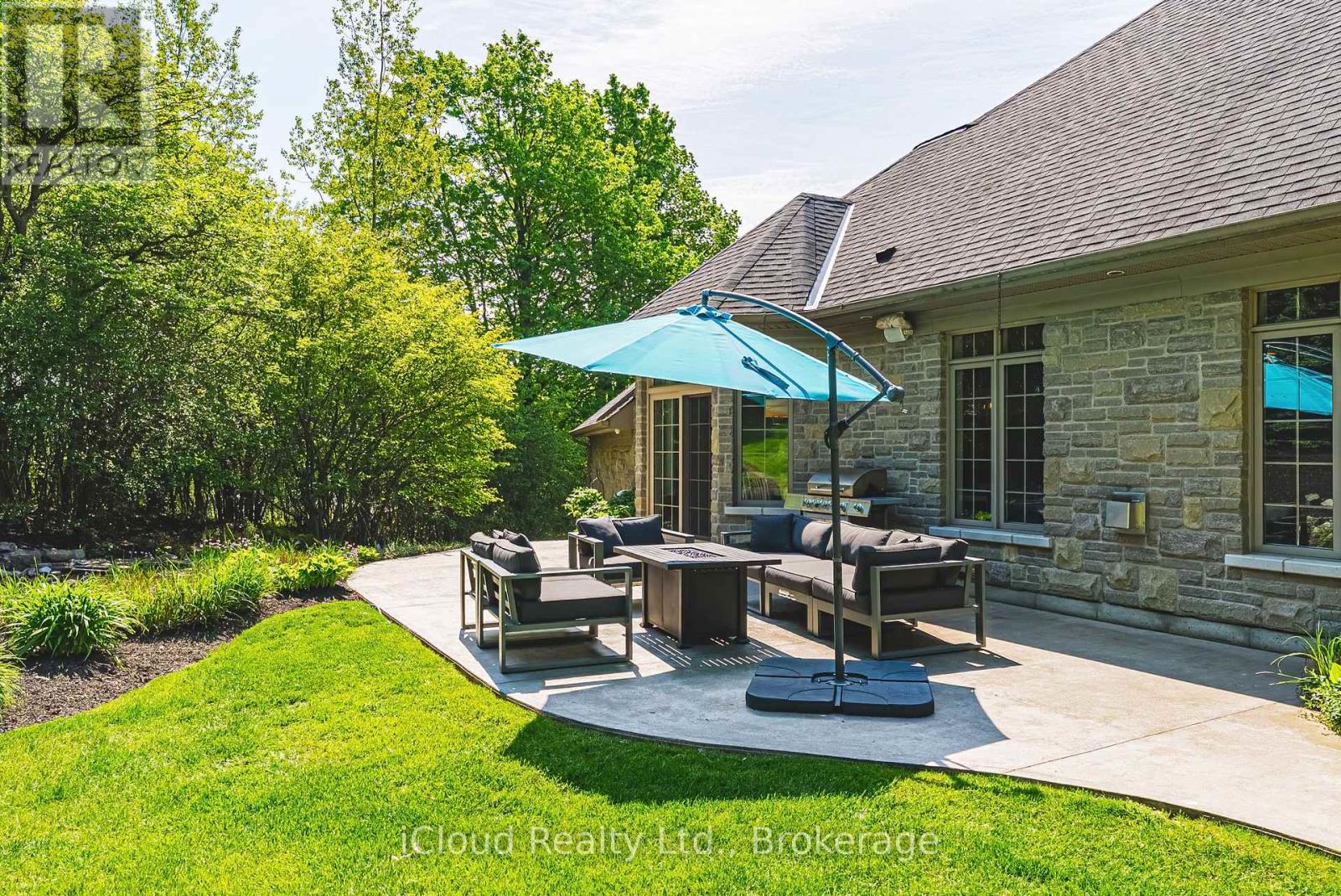 845 HIDDEN VALLEY ROAD - 41