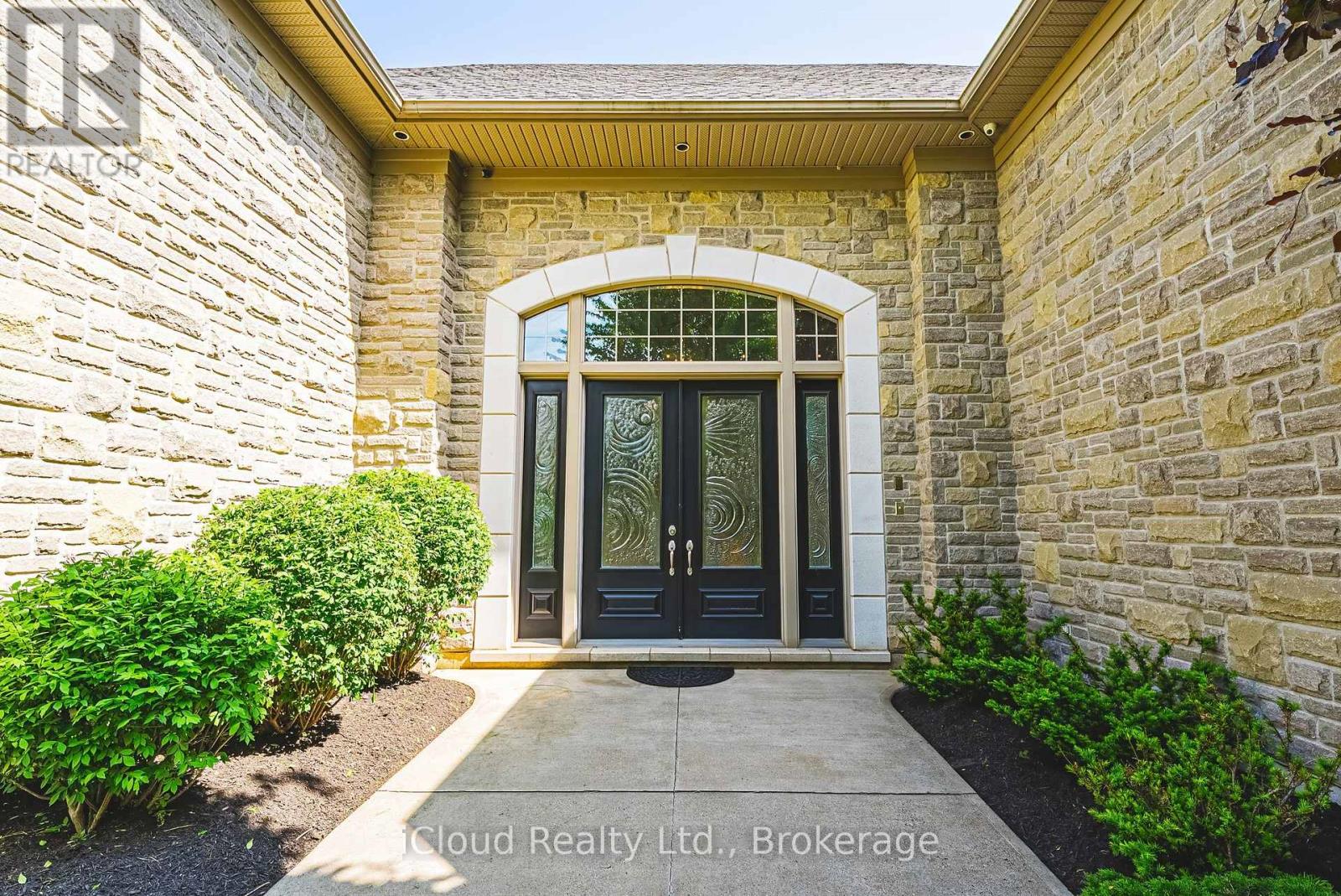 845 HIDDEN VALLEY ROAD - 6