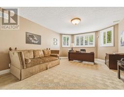 845 Hidden Valley Road, Kitchener, ON N2C2S4 Photo 37