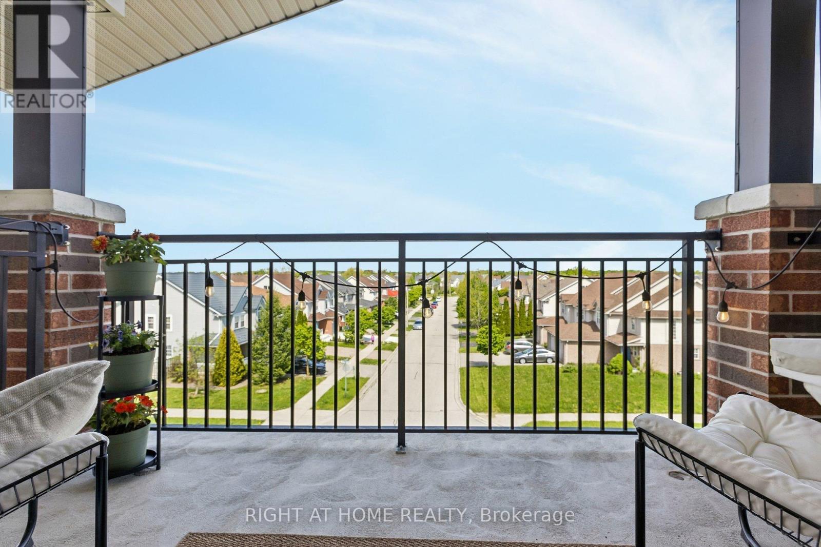 #404 37 GOODWIN DRIVE - 26