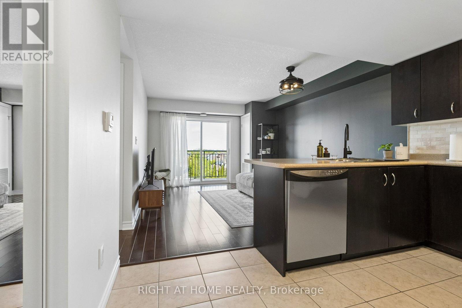 #404 37 GOODWIN DRIVE - 6