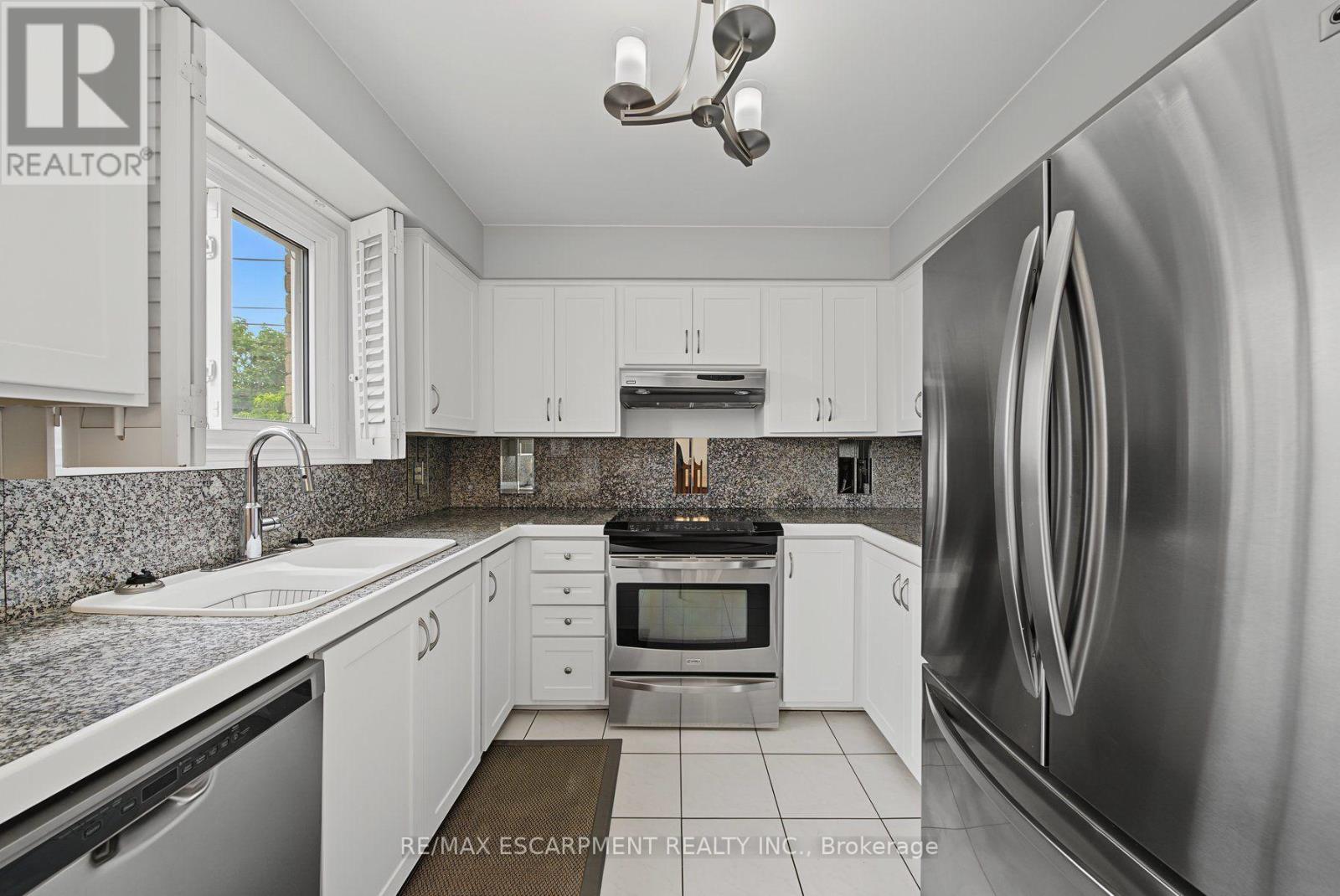 2 CRESTHAVEN DRIVE - 10
