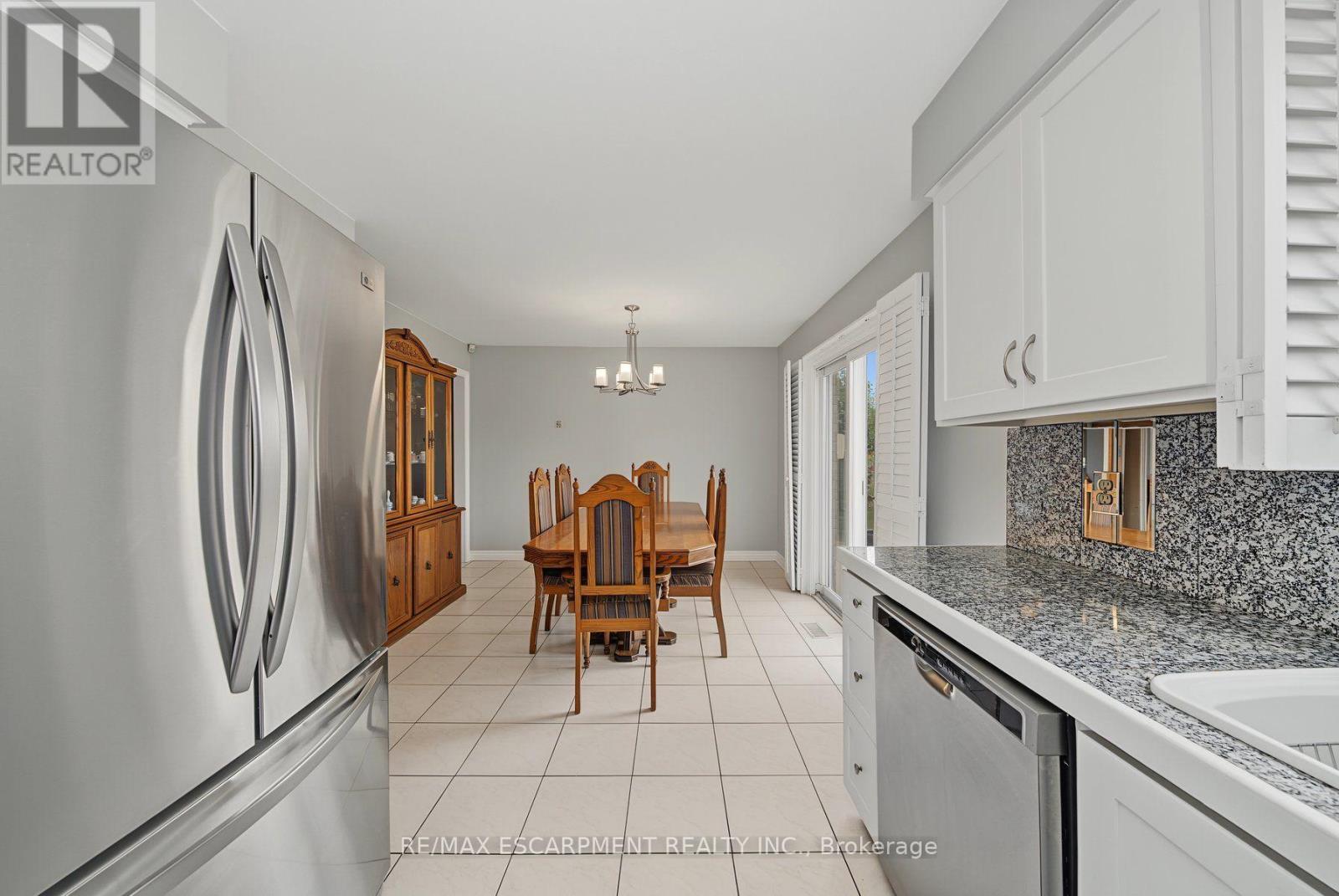 2 CRESTHAVEN DRIVE - 13