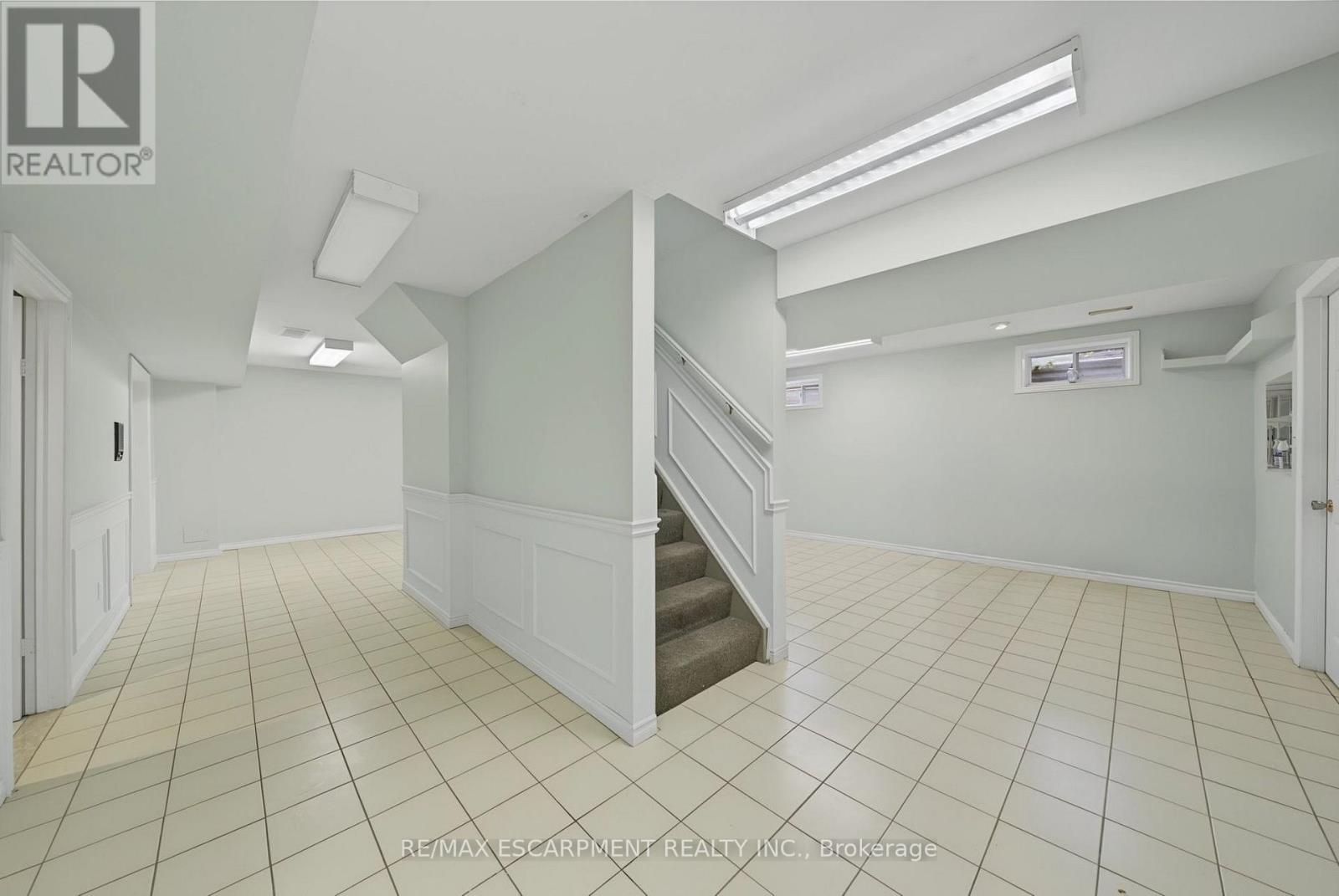 2 CRESTHAVEN DRIVE - 28