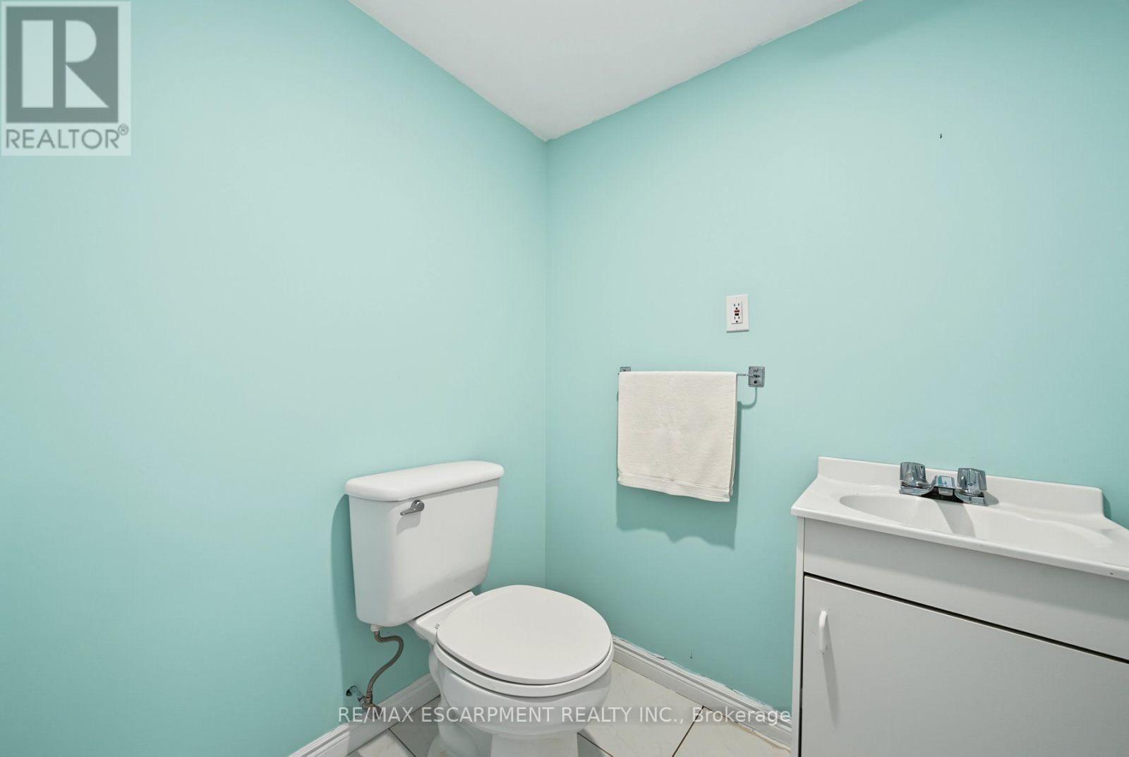 2 CRESTHAVEN DRIVE - 33