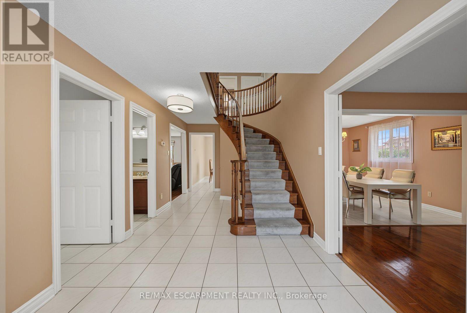 2 CRESTHAVEN DRIVE - 4