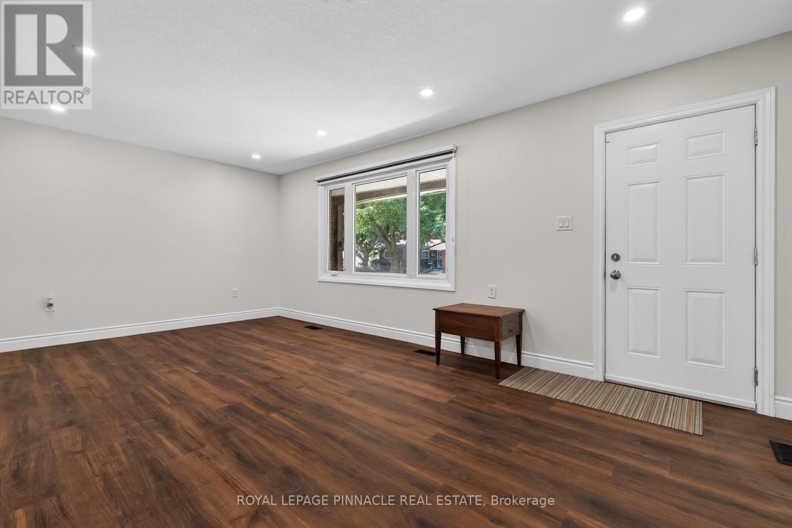 41 AMY CRESCENT - Image 10