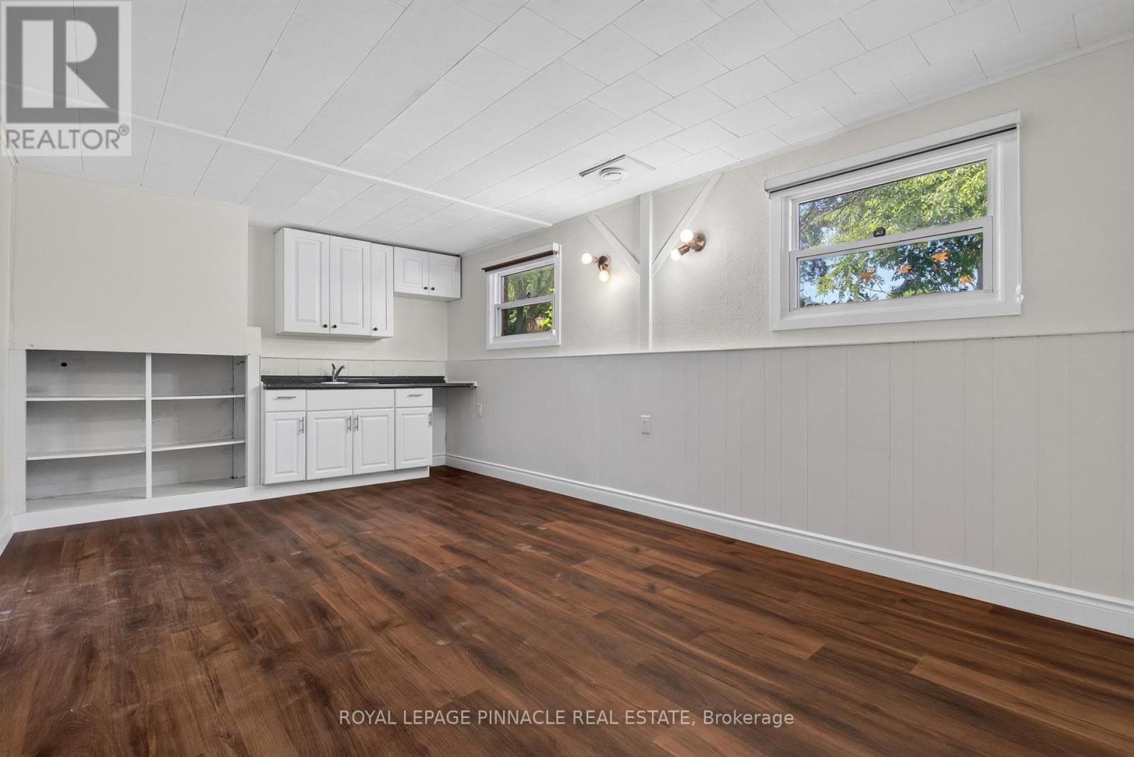 41 AMY CRESCENT - Image 22