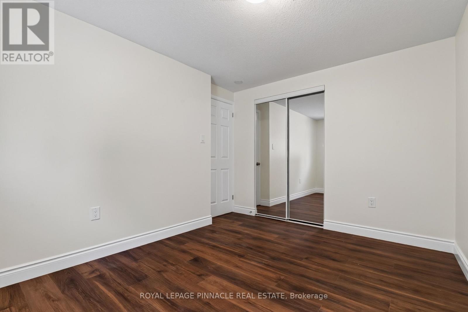 41 AMY CRESCENT - Image 35