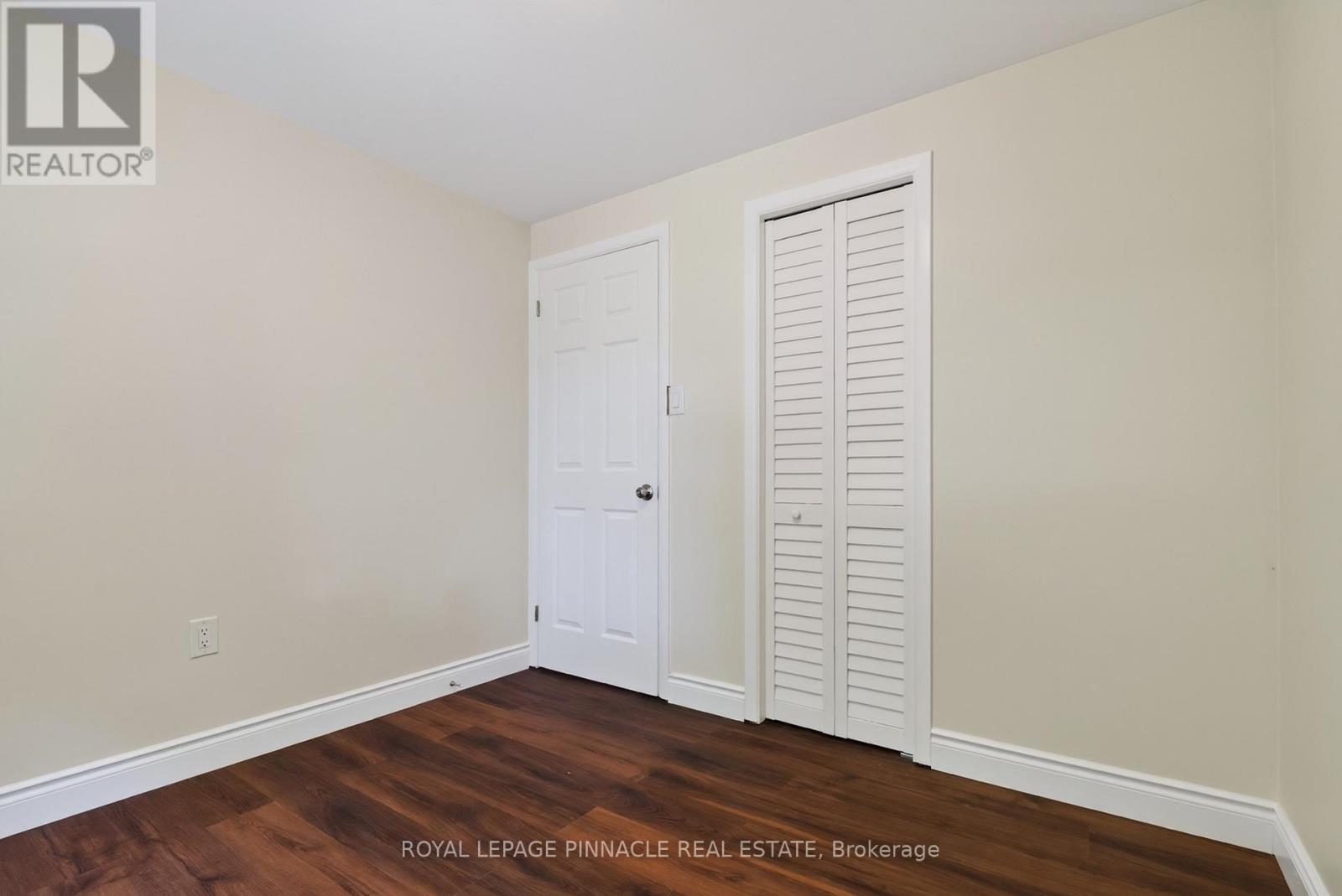 41 AMY CRESCENT - Image 37