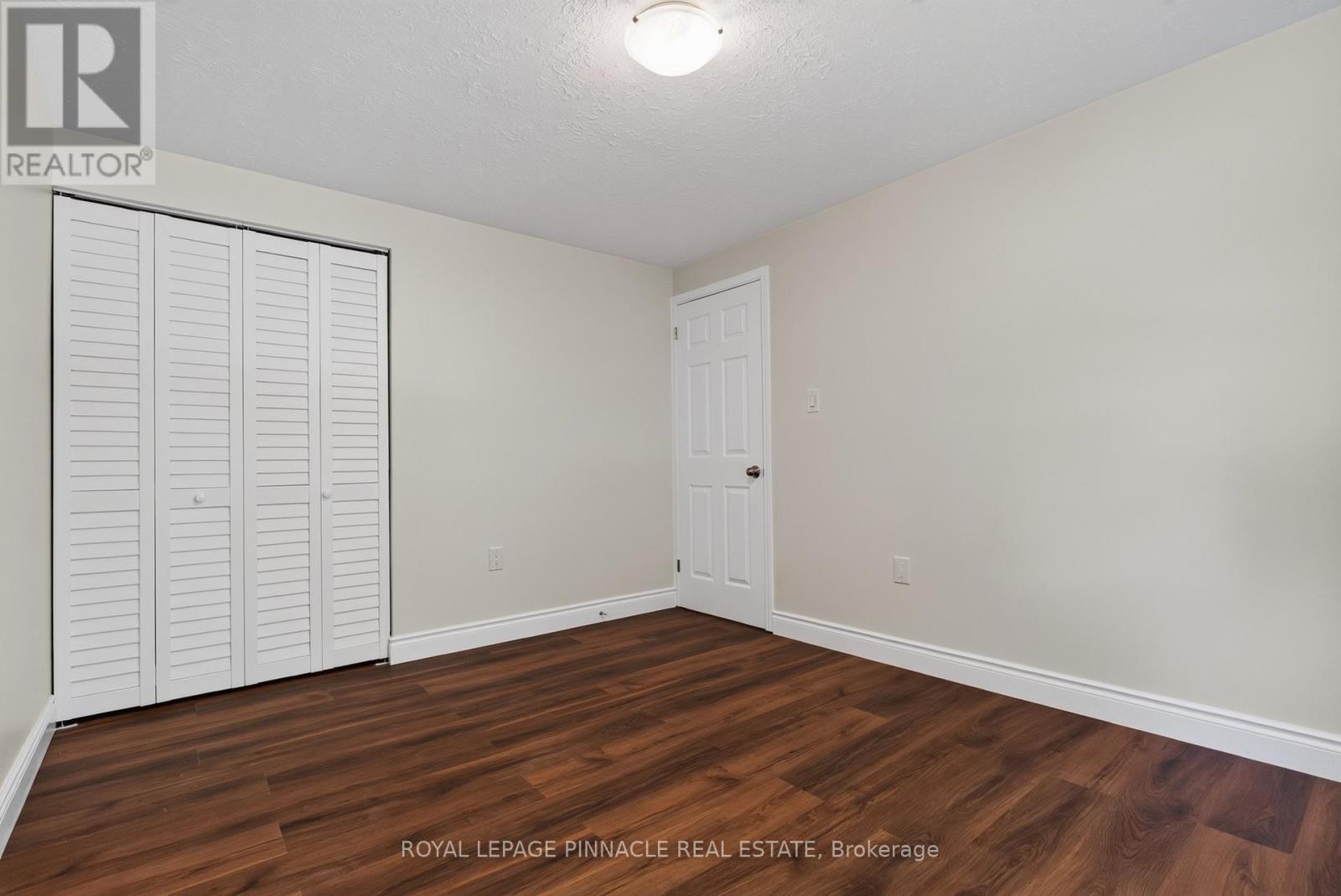41 AMY CRESCENT - Image 39