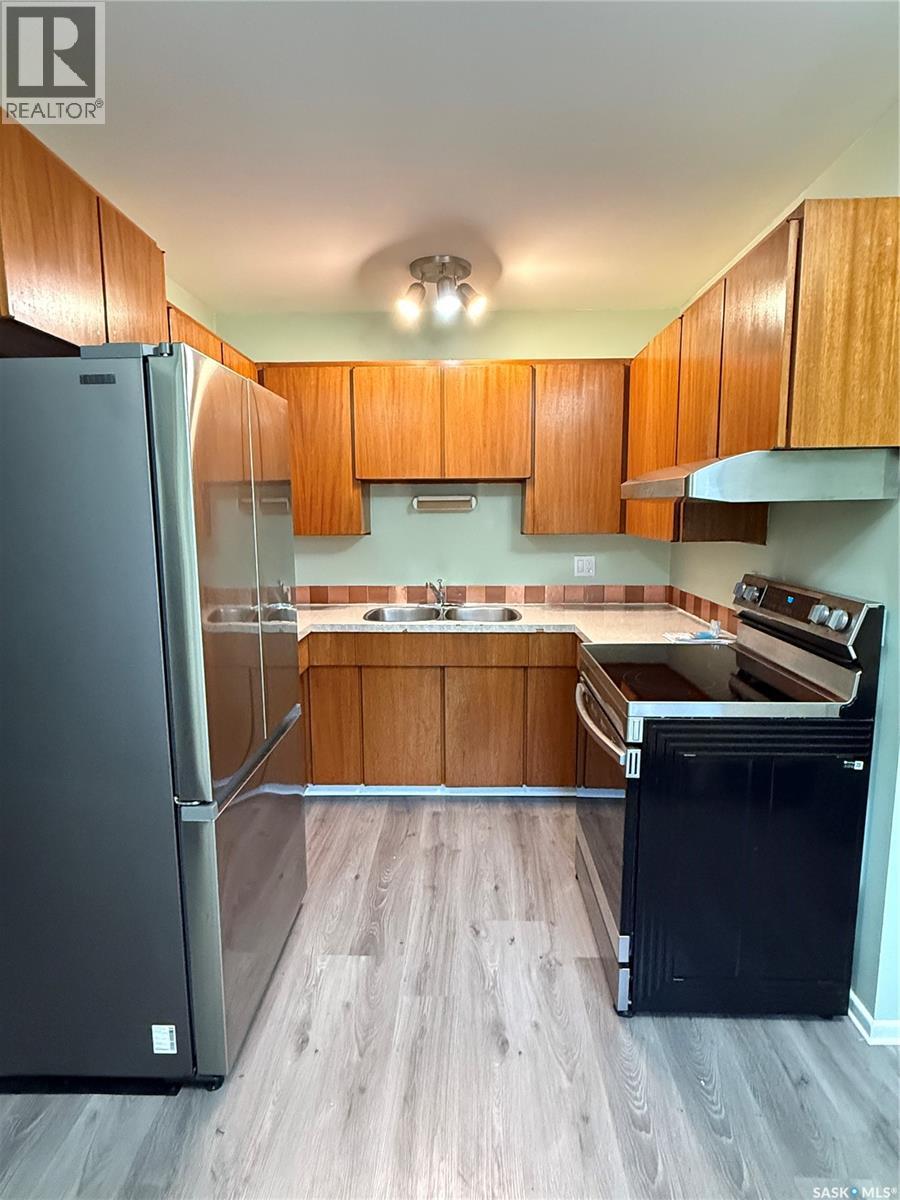 1305 Park AVENUE - 5