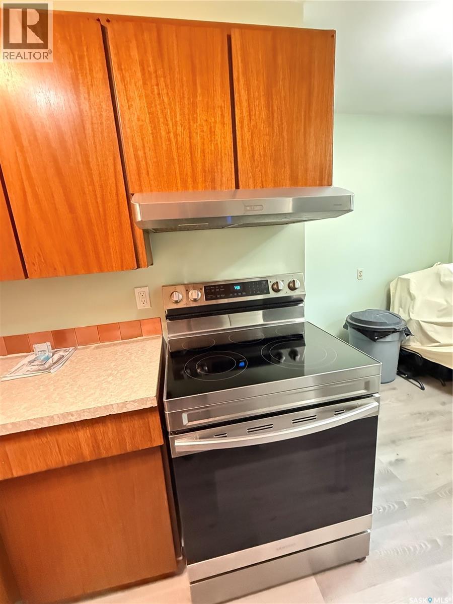 1305 Park AVENUE - 6