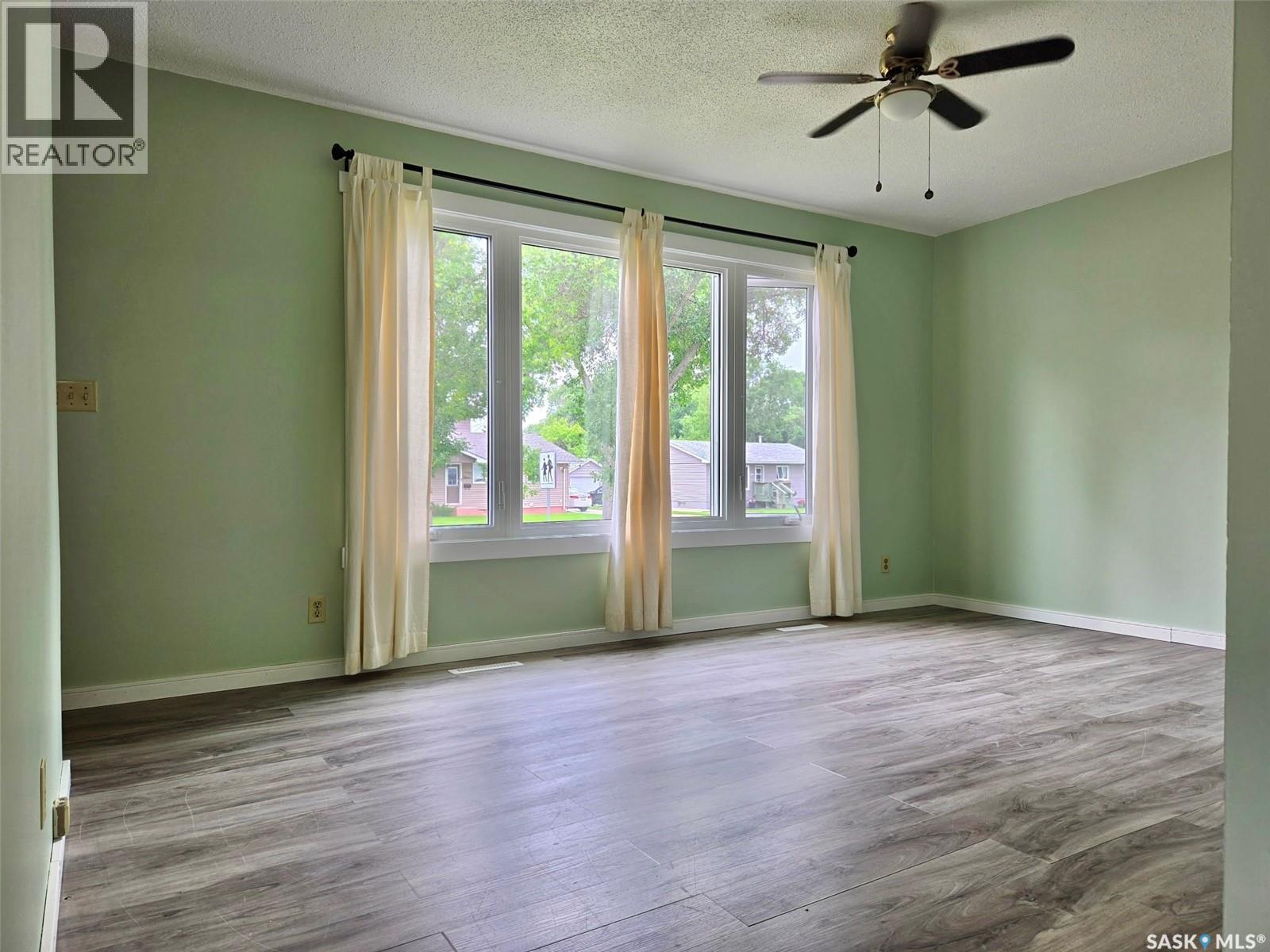 1305 Park AVENUE - 8