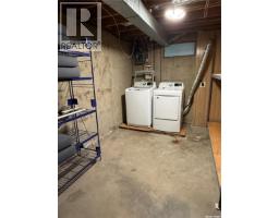 1305 Park Avenue, Weyburn, SK S4H0K7 Photo 14