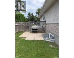 1305 Park Avenue, Weyburn, SK S4H0K7 Photo 18