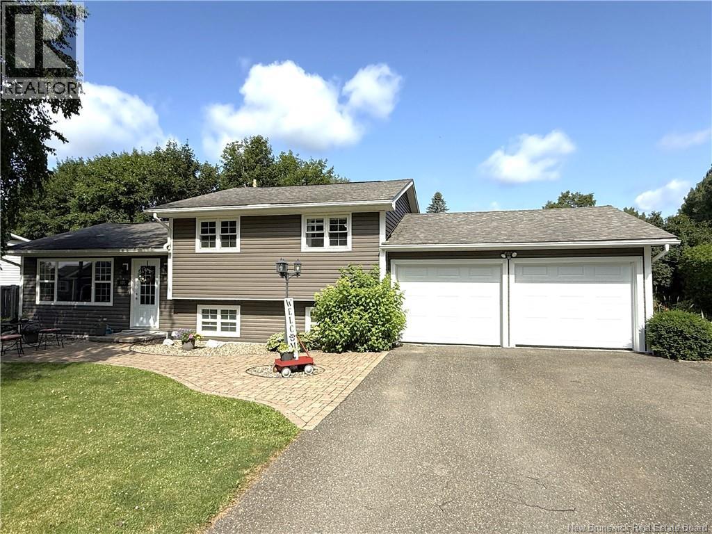 102 Scott Street - 1