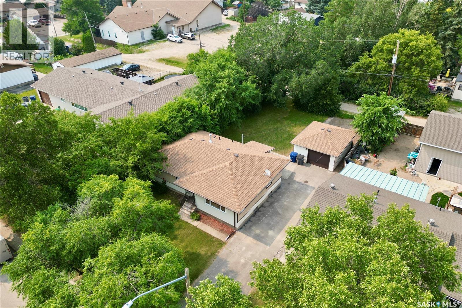 208 Edwards STREET - 27