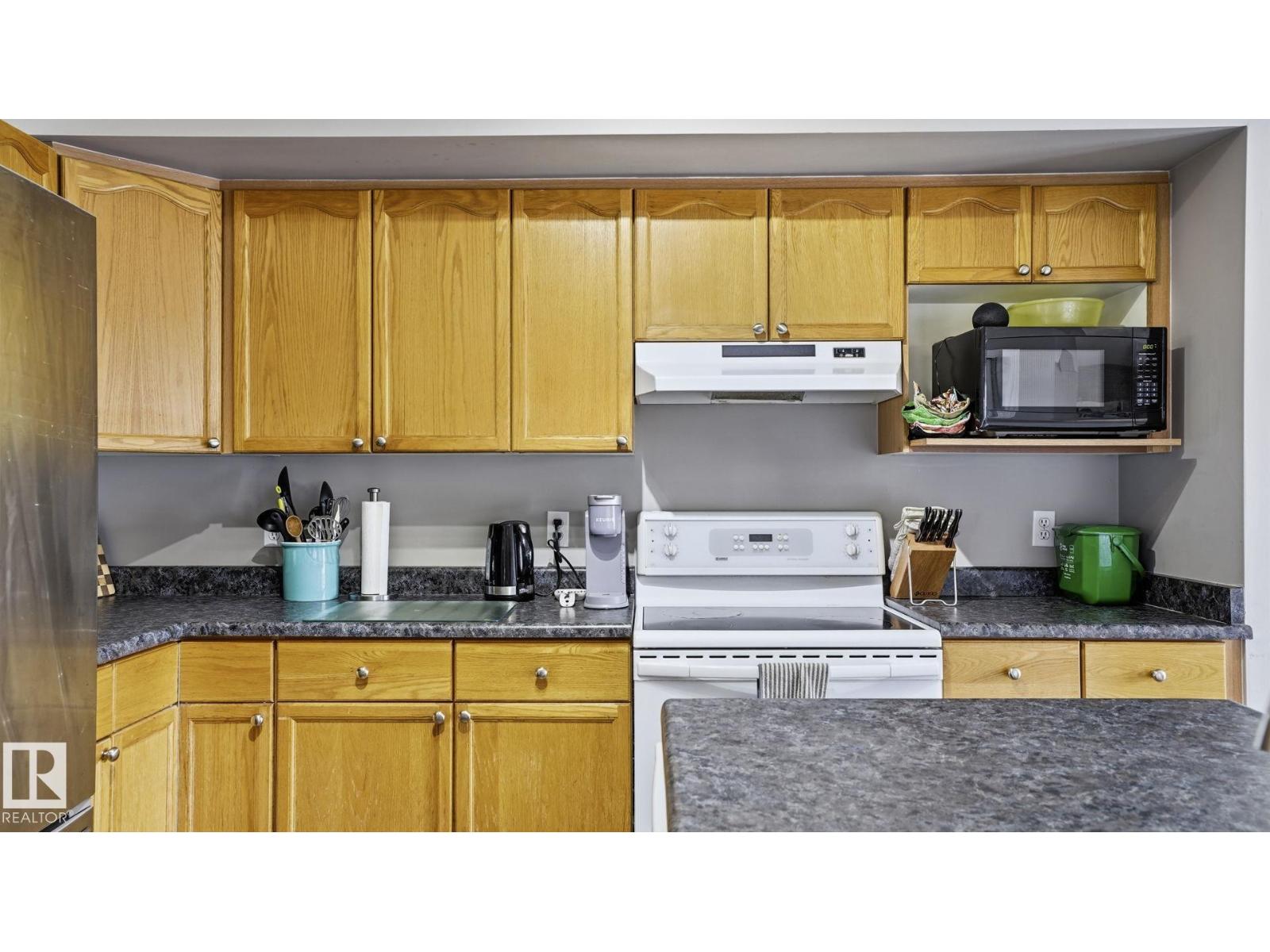 4105 36A AV NW - 9