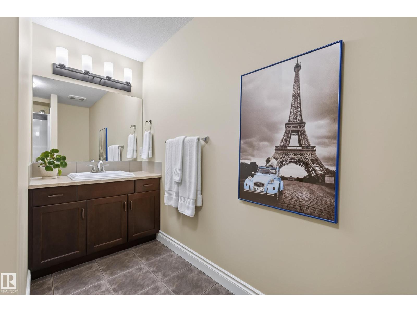 17163 47 ST NW - 41