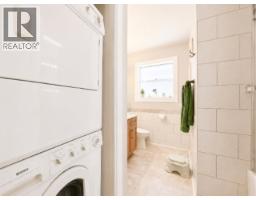 3370 Viewmount Drive, Port Moody, BC V3H2M1 Photo 12