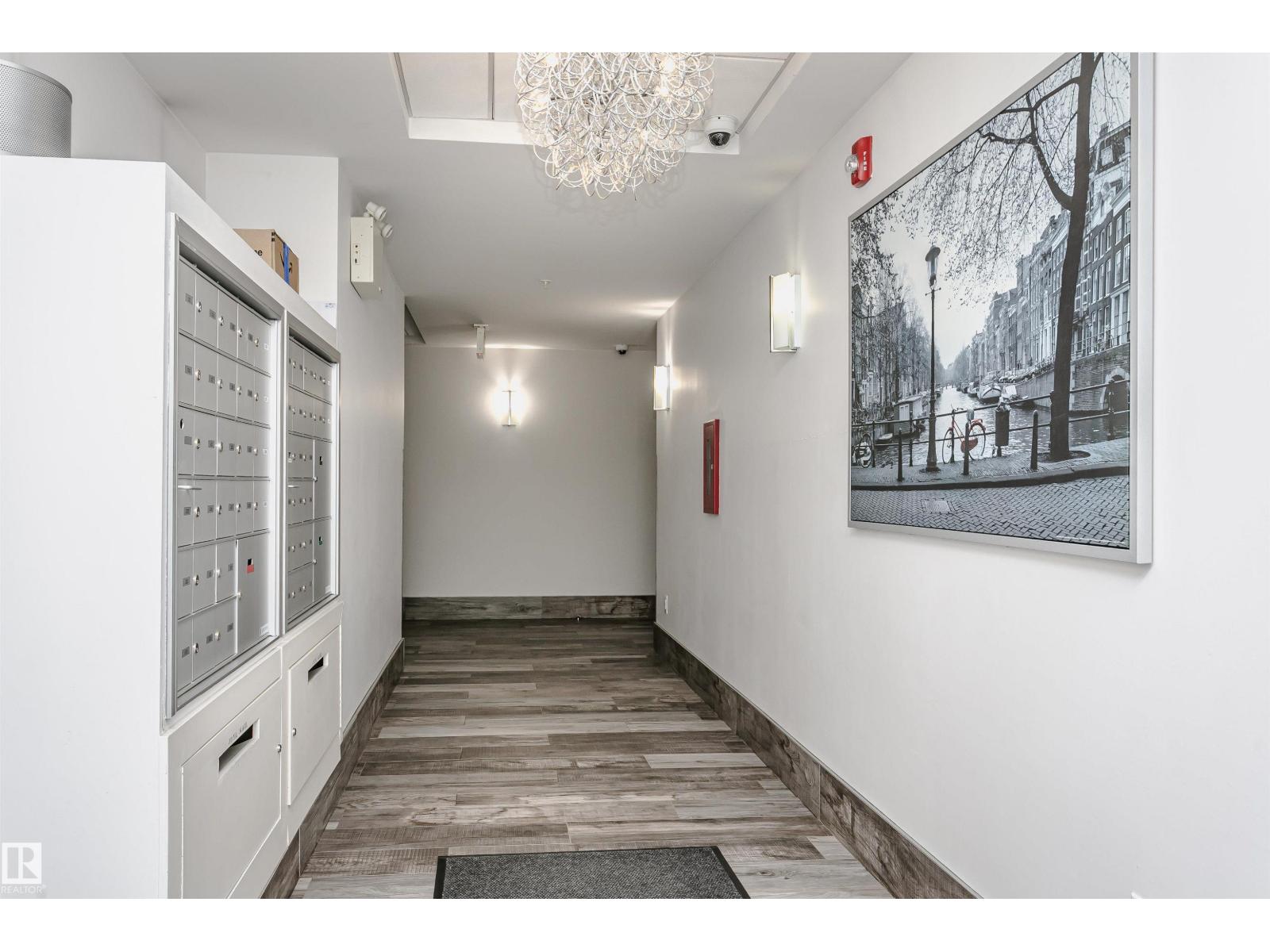 #208 9907 91 AV NW - 9