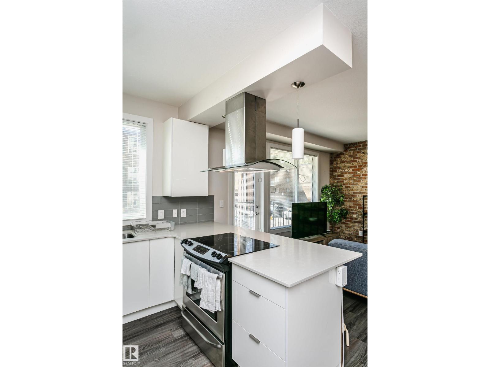 #208 9907 91 AV NW - 20