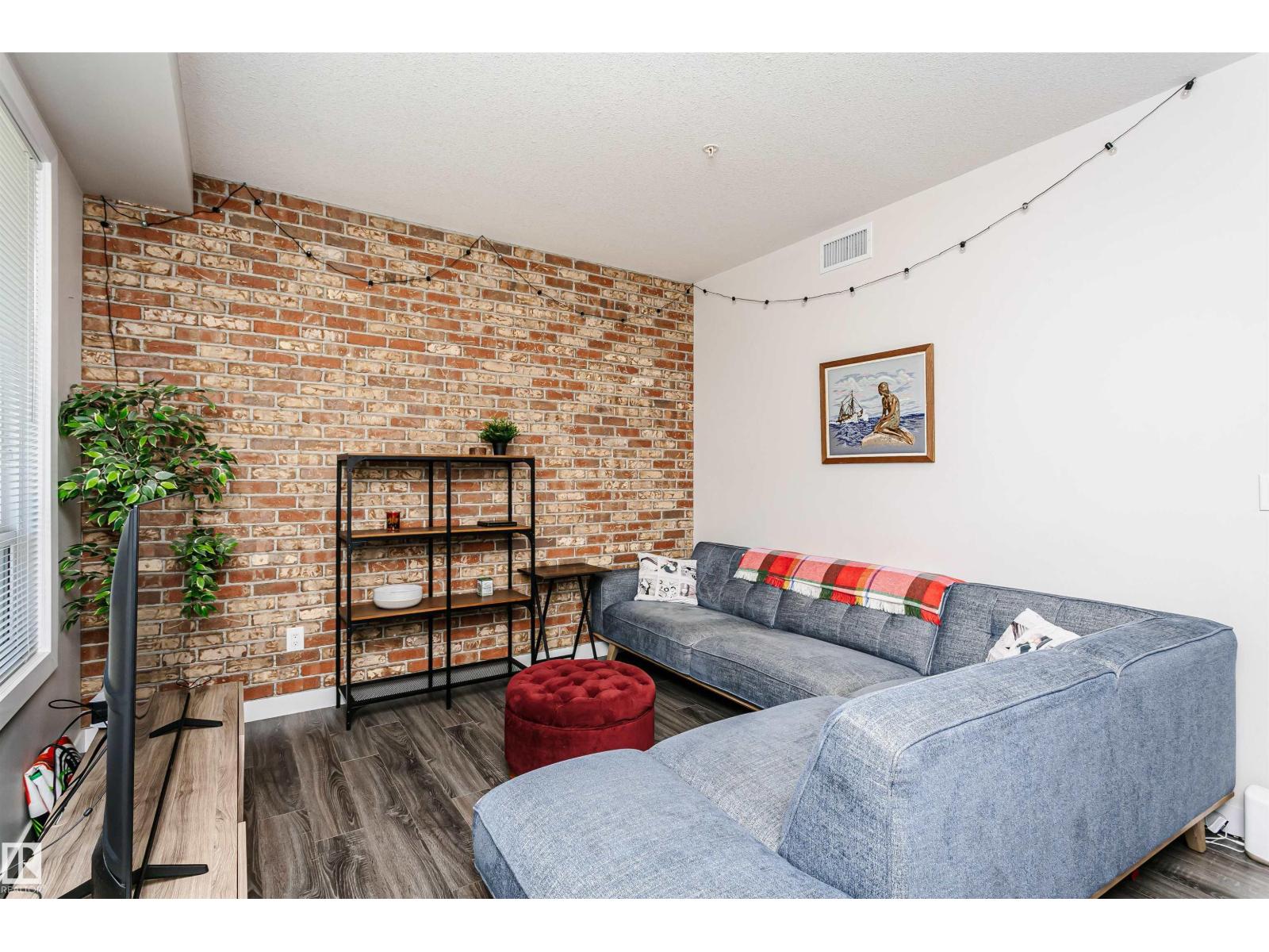 #208 9907 91 AV NW - 24