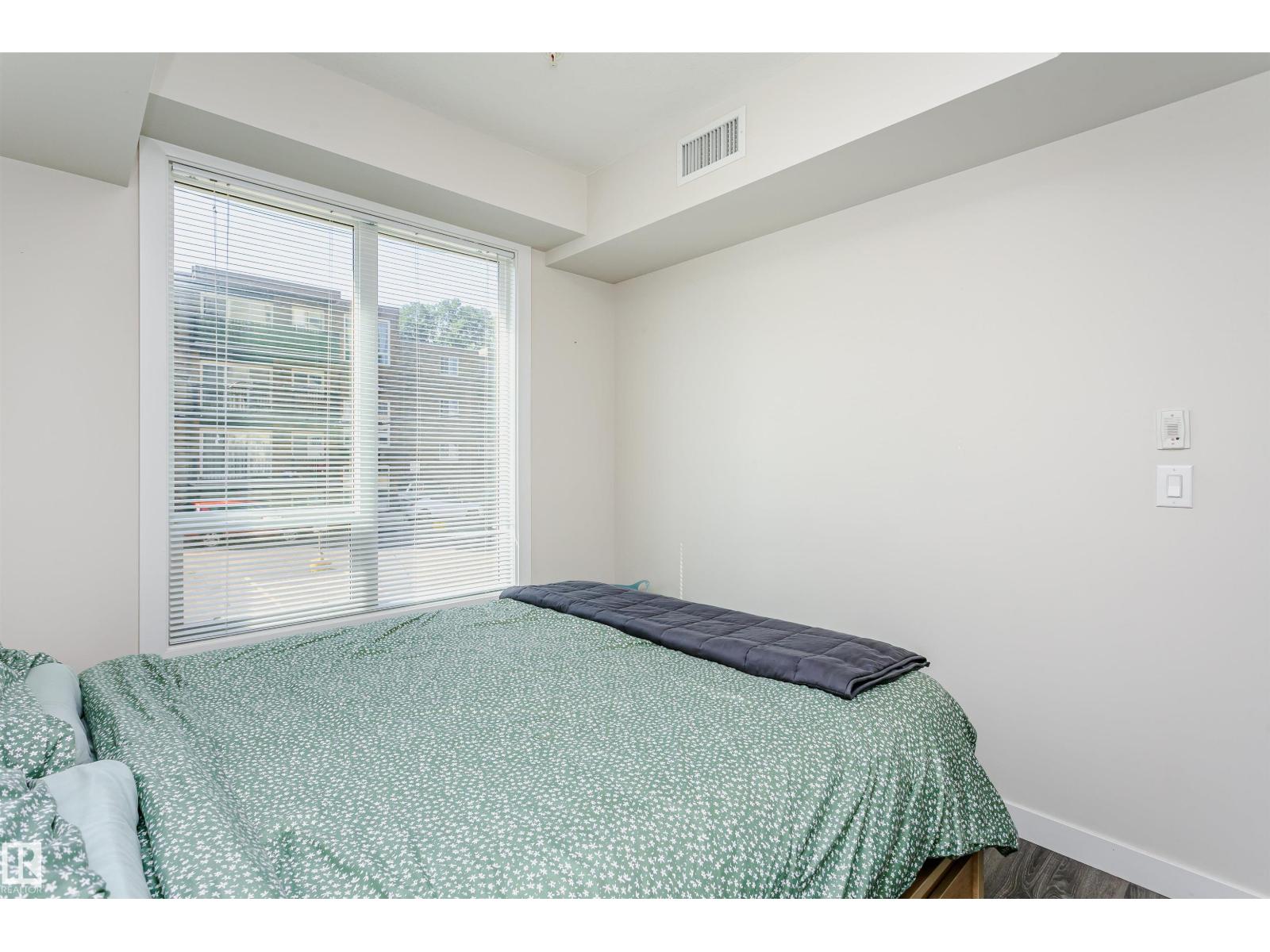 #208 9907 91 AV NW - 34