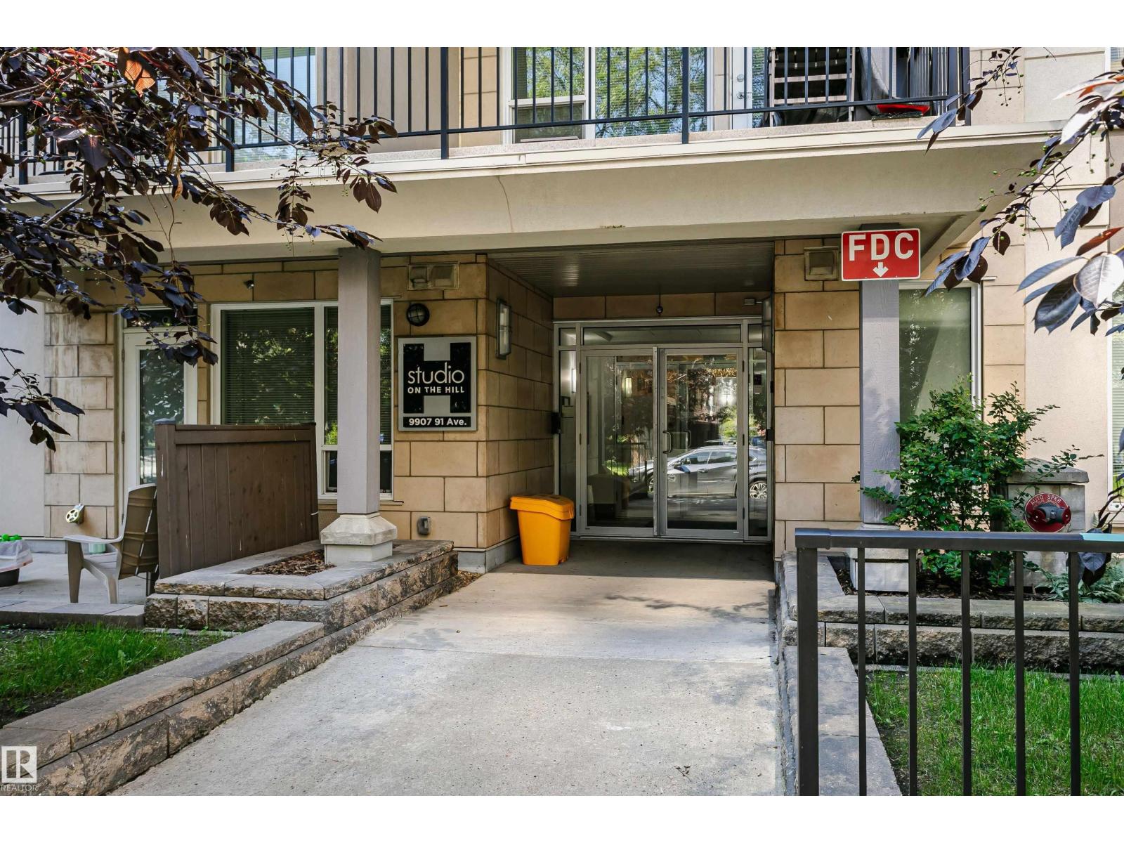 #208 9907 91 AV NW - 7