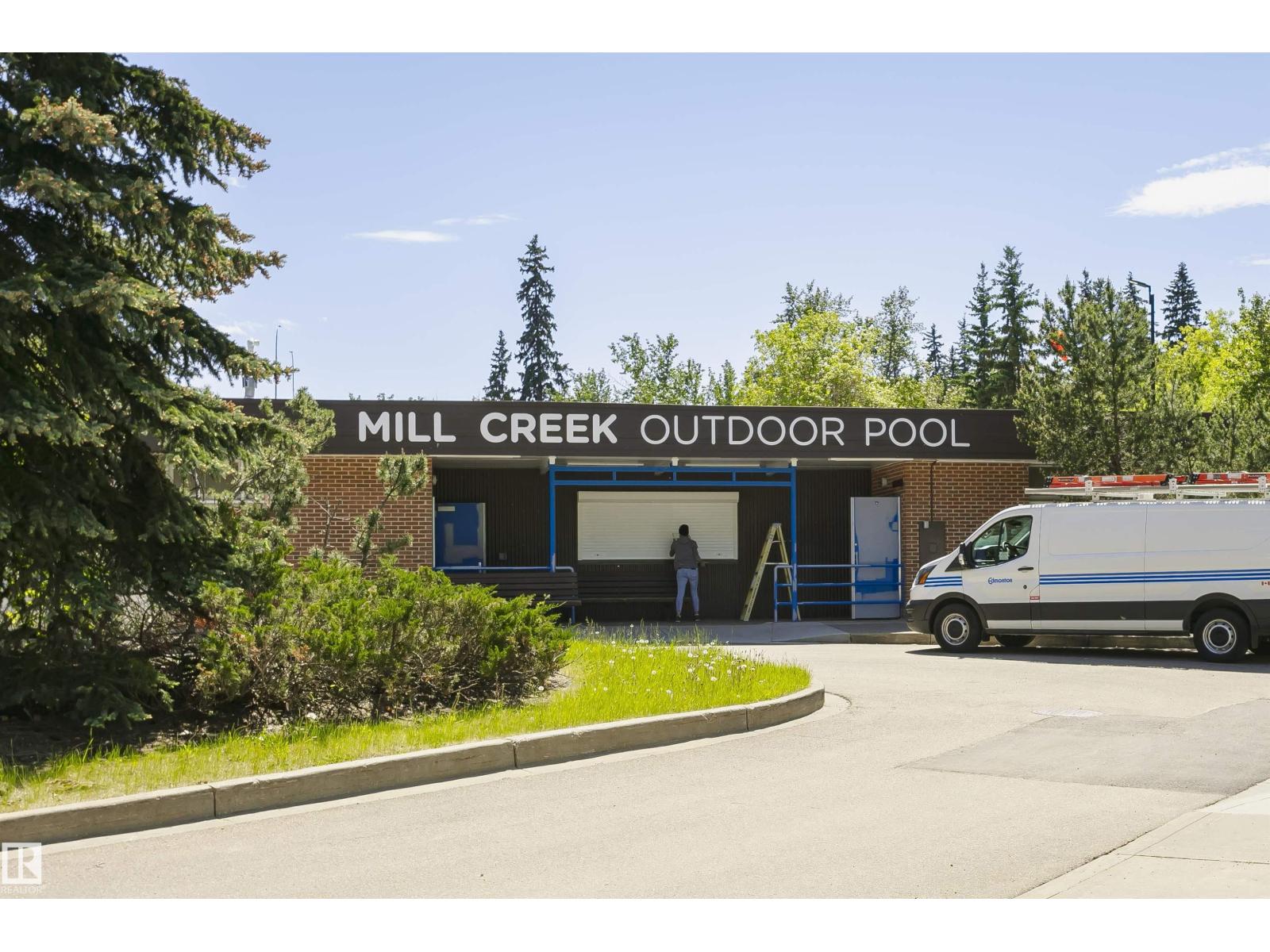 #208 9907 91 AV NW - 53