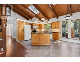 Kitchen - 1764 Anderton Rd, Comox, BC V9M4B1 Photo 10