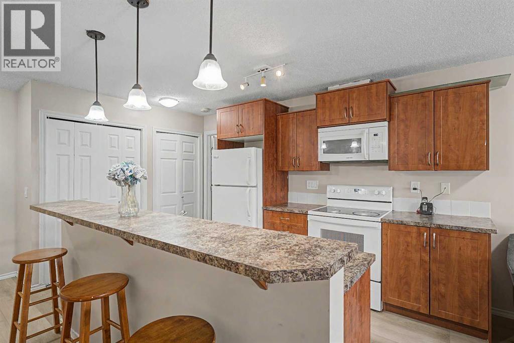 2430, 700 Willowbrook Road NW, Willowbrook, Airdrie photo 5