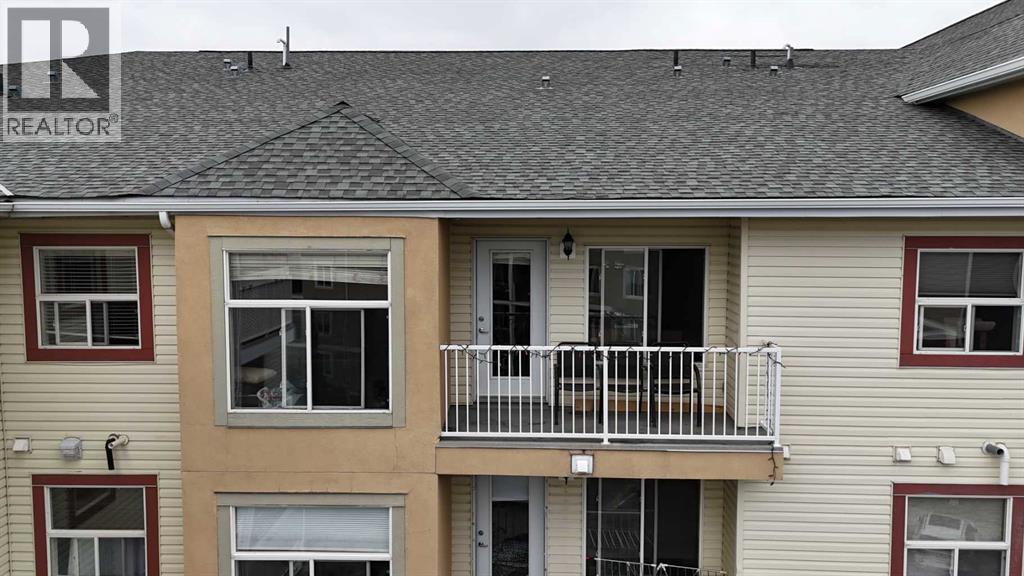 2430, 700 Willowbrook Road NW, Willowbrook, Airdrie photo 3