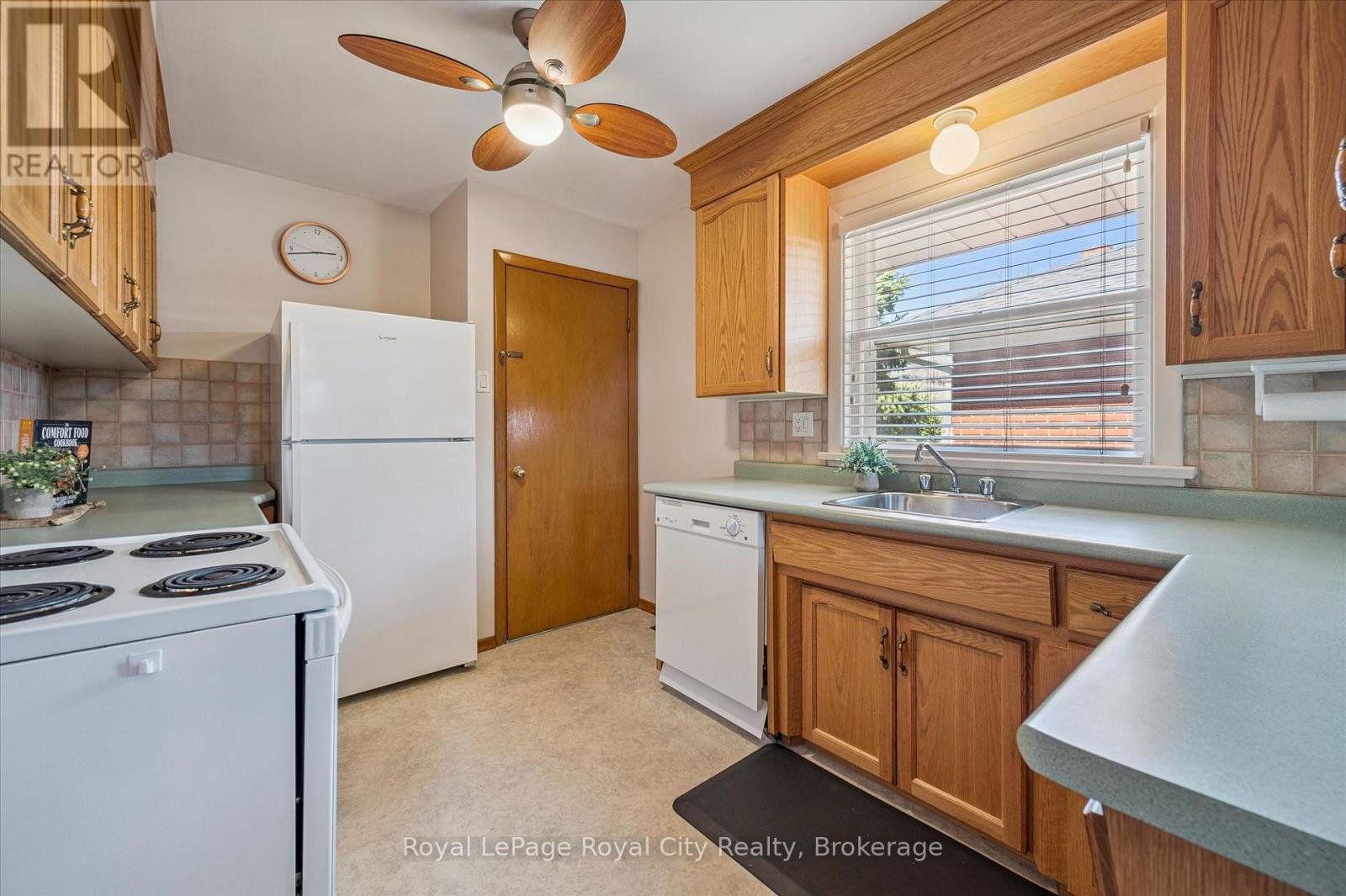 10 PAUL AVENUE - 11