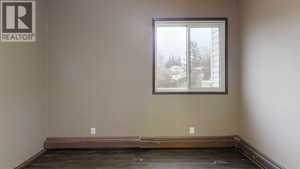 5117 44 Street - Photo 7