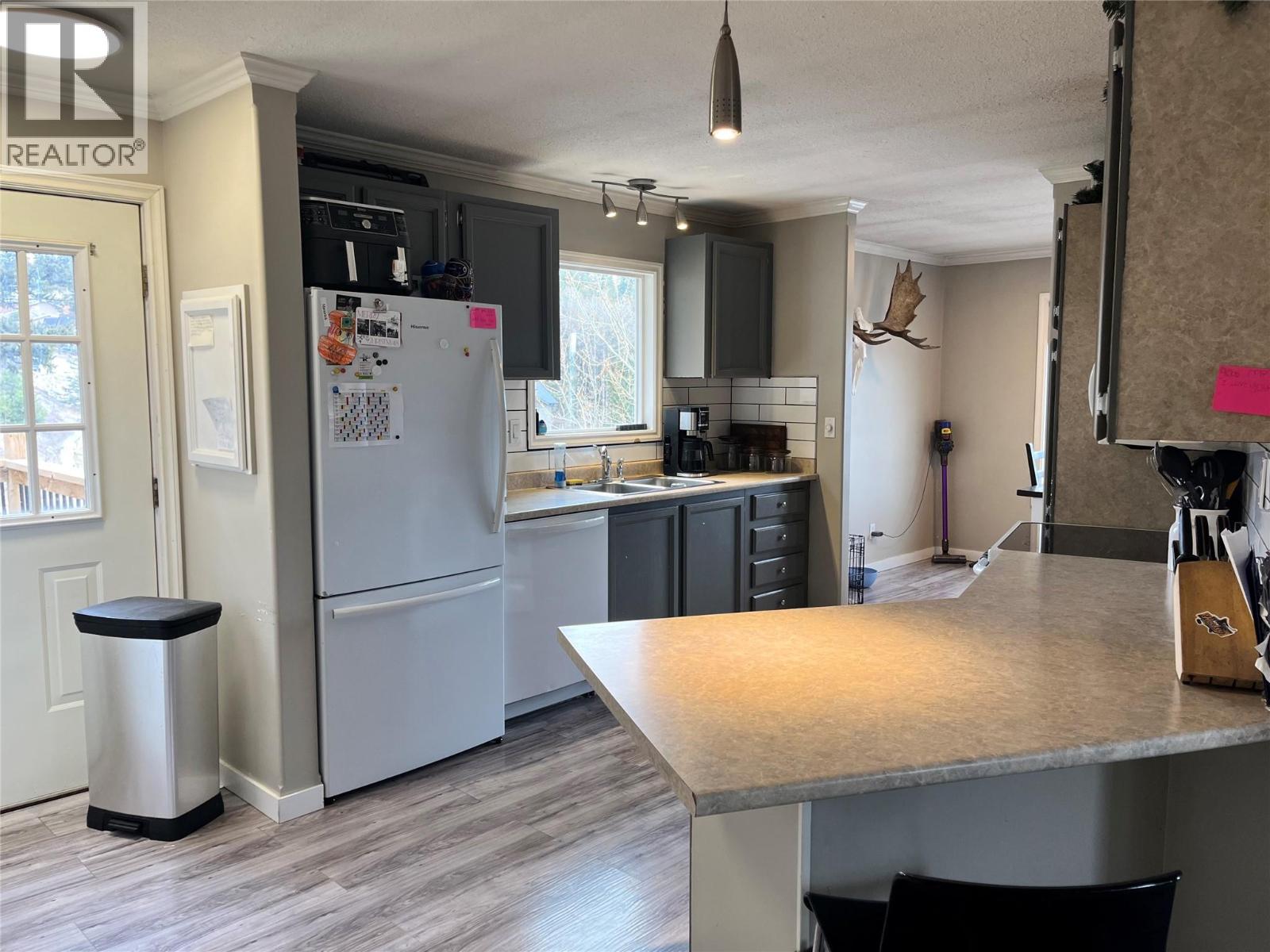 105 JASPER Drive, Logan Lake