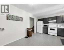 4pc Bathroom - 101 Ingram Park Drive E, Brooks, AB T1R0K3 Photo 12