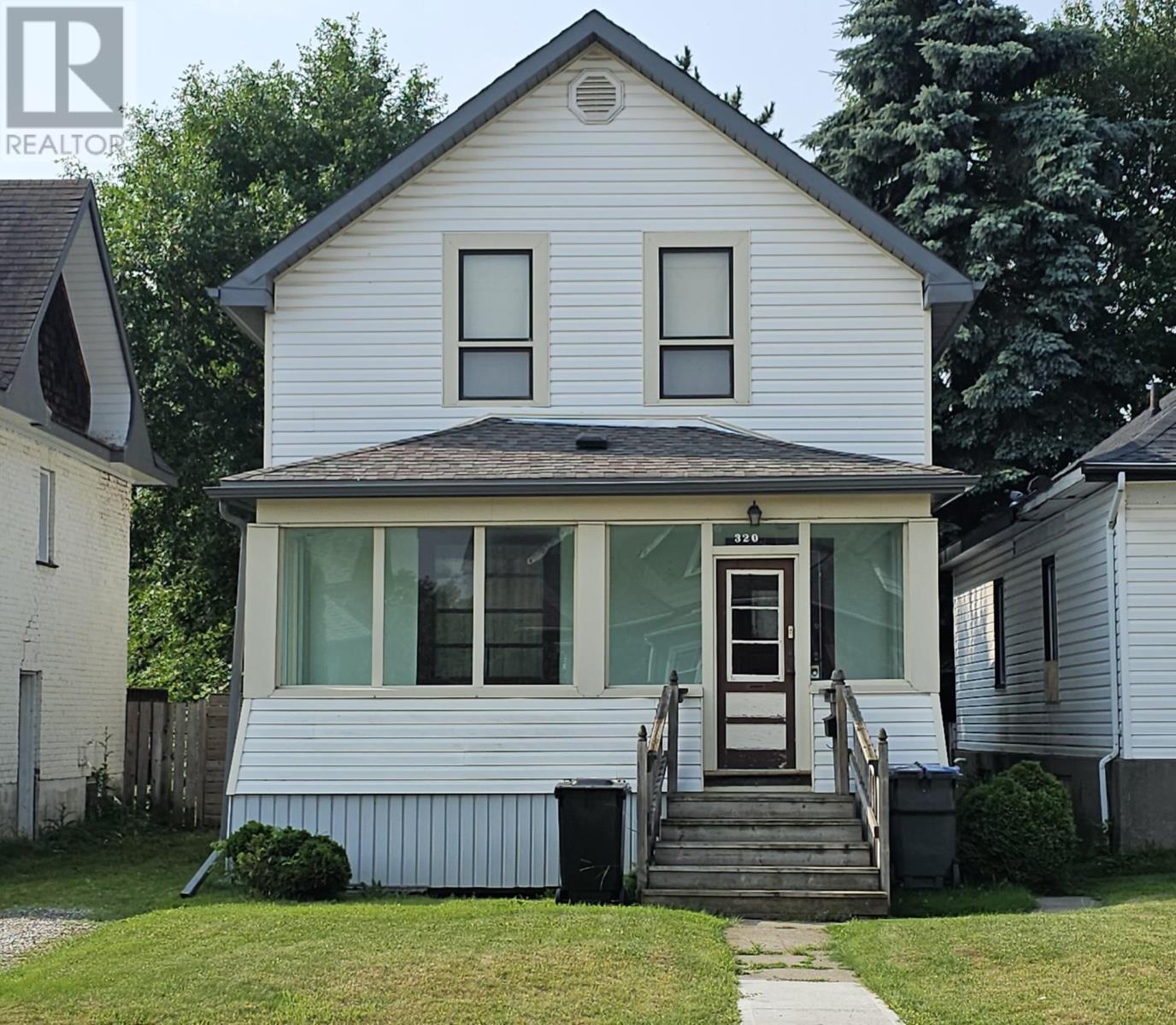 320 Dease ST - 1