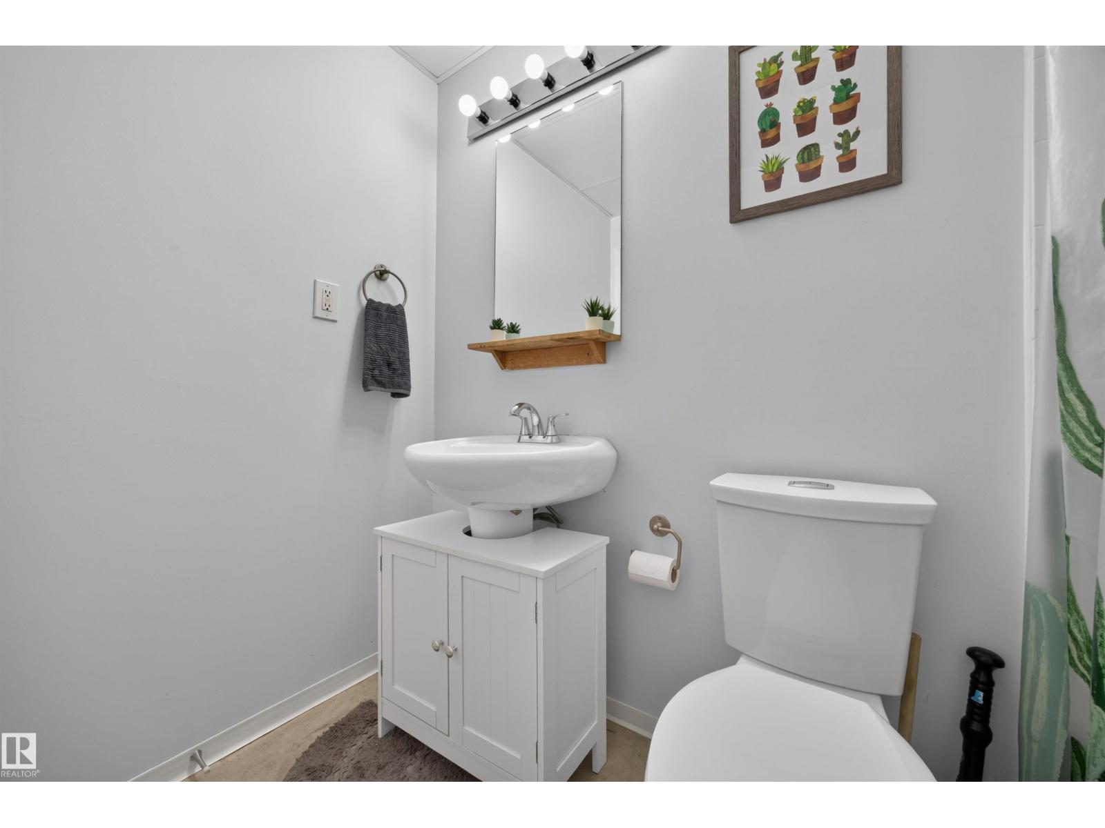 #805 10024 JASPER AV NW - 22