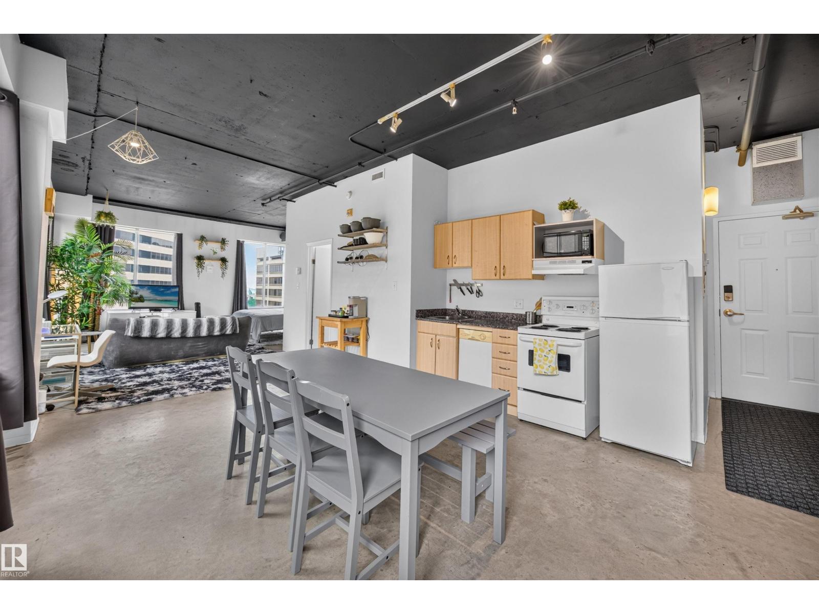 #805 10024 JASPER AV NW - Image 6