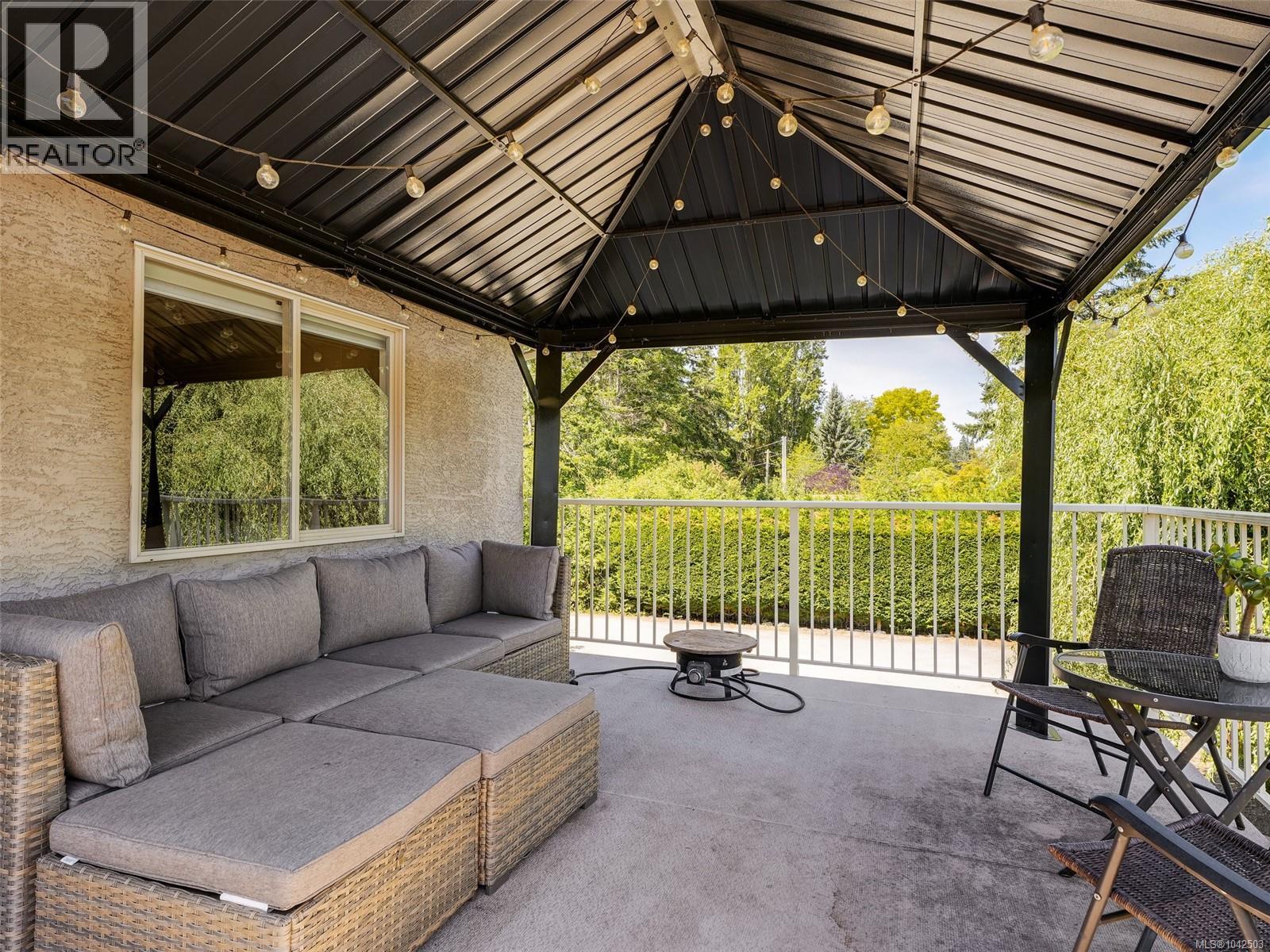 798 Wain Rd - 28
