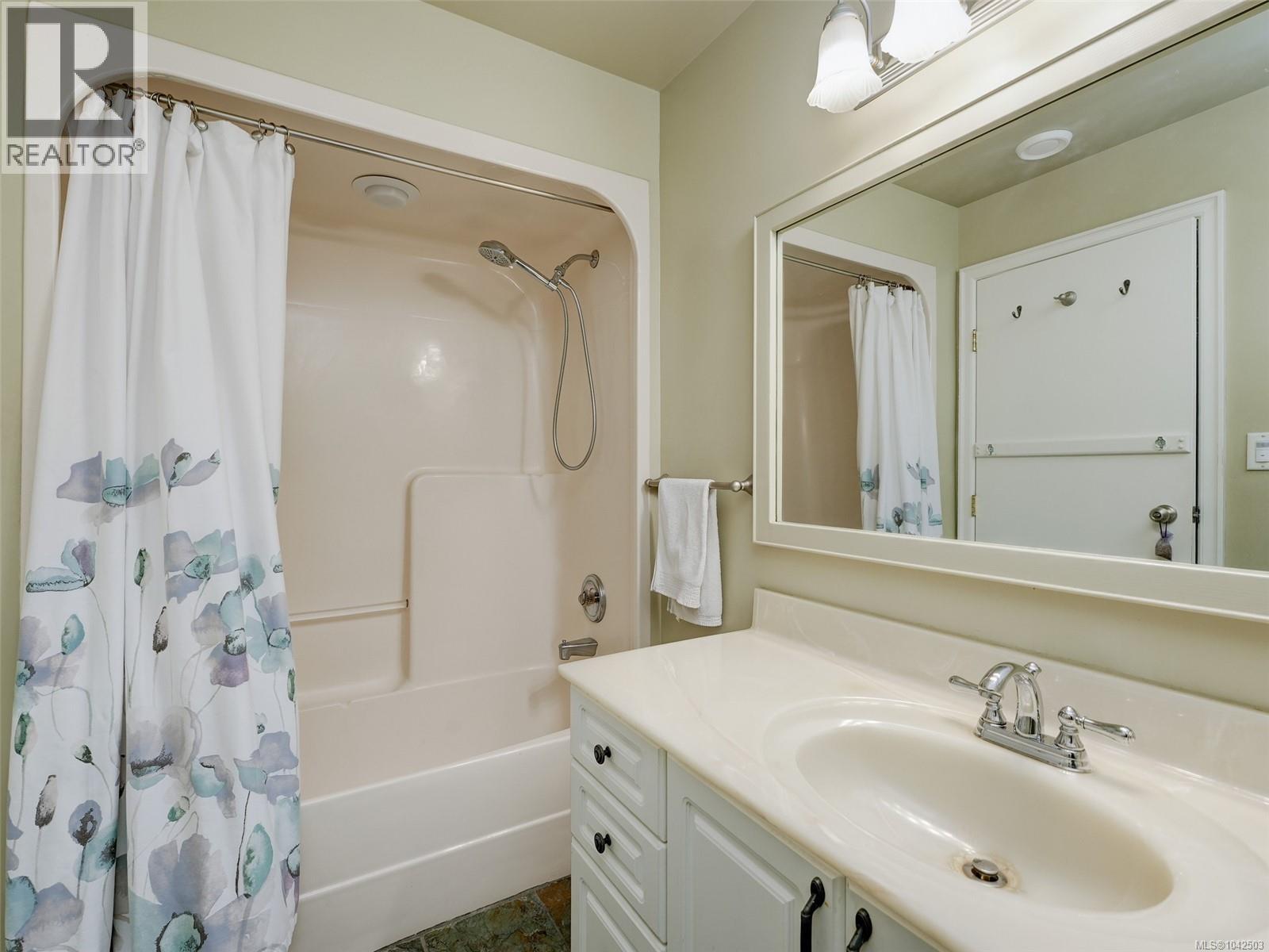 798 Wain Rd - 23
