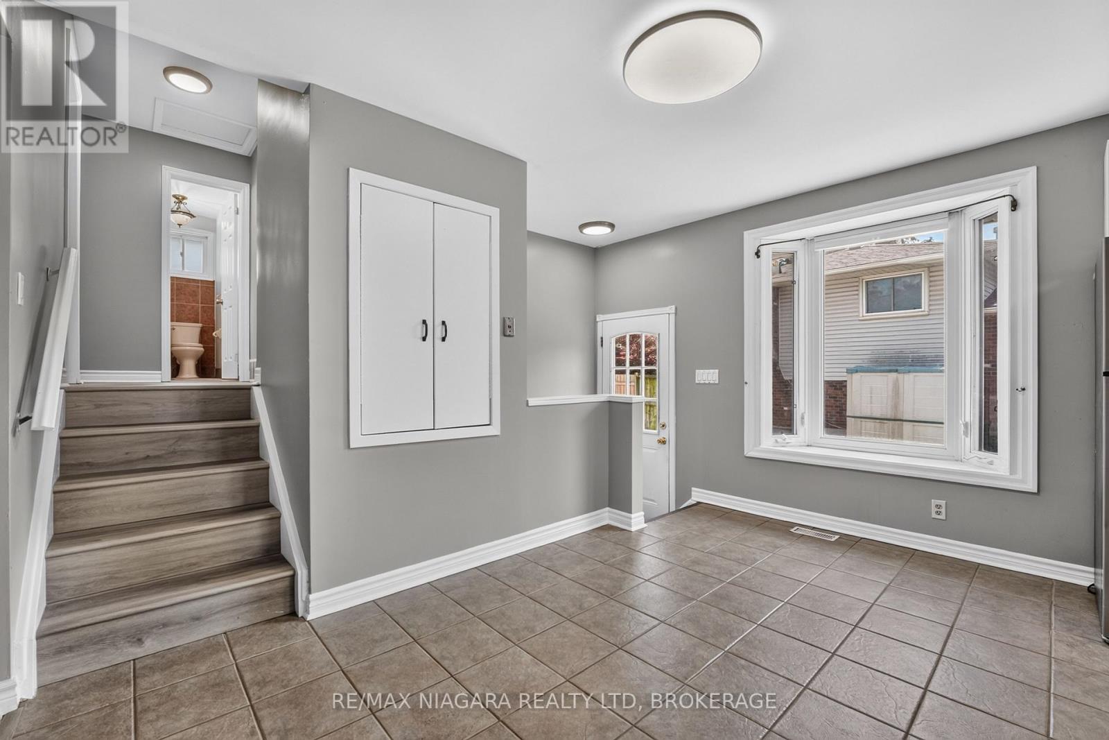 4074 BROOKDALE DRIVE - Image 12