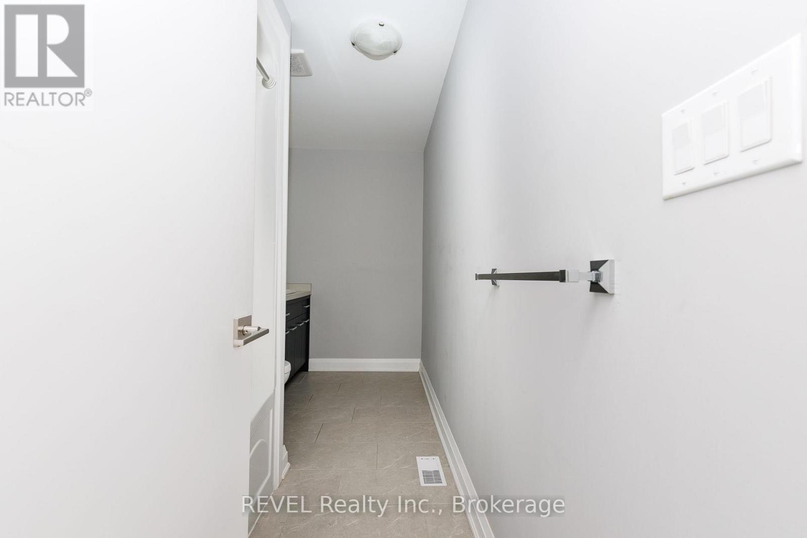 7230 LIONSHEAD AVENUE - 22