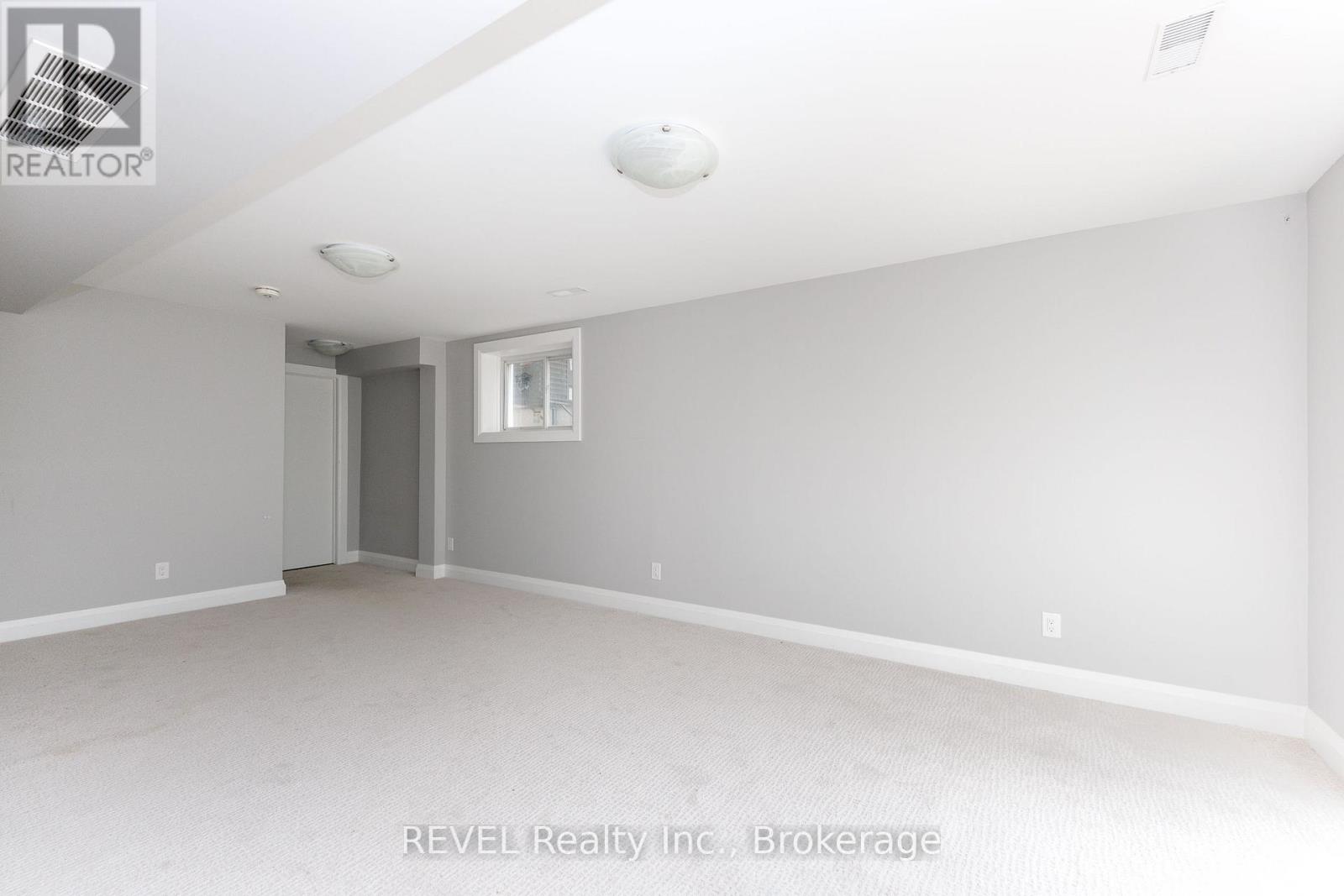 7230 LIONSHEAD AVENUE - 32